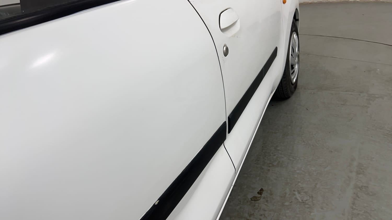 Used 2016 Datsun Redi-GO T (O) Petrol Manual dents MINOR SCRATCH