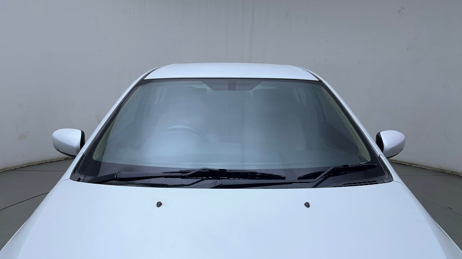 Used 2019 Maruti Suzuki Ciaz Alpha Hybrid 1.5 Petrol Manual exterior FRONT WINDSHIELD VIEW