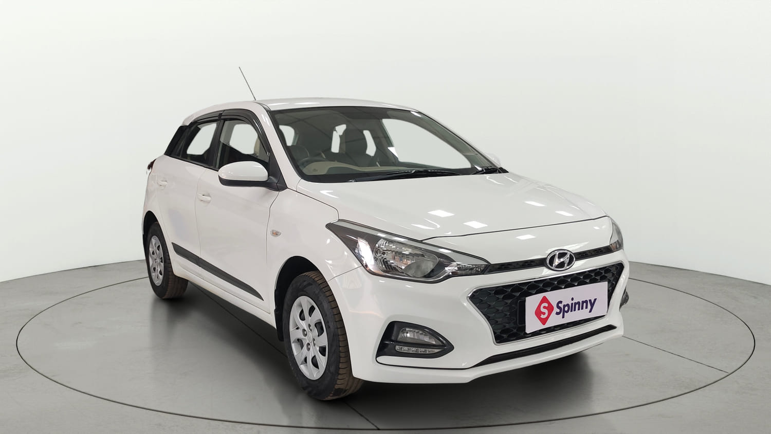 Used 2019 Hyundai Elite i20 Magna Plus 1.2 Petrol Manual exterior RIGHT FRONT CORNER VIEW