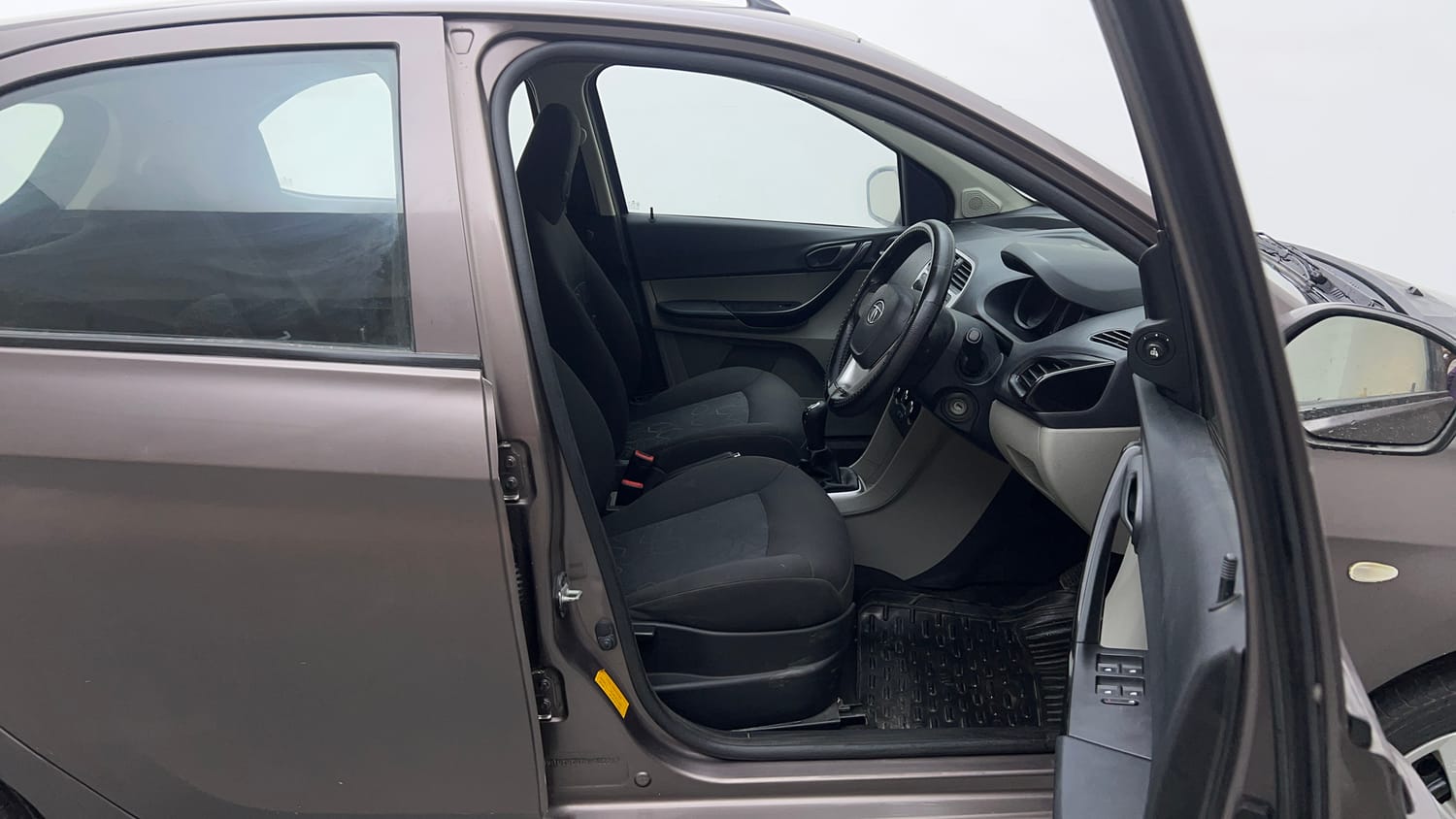 Used 2017 Tata Tiago Revotron XT Petrol Manual interior RIGHT SIDE FRONT DOOR CABIN VIEW