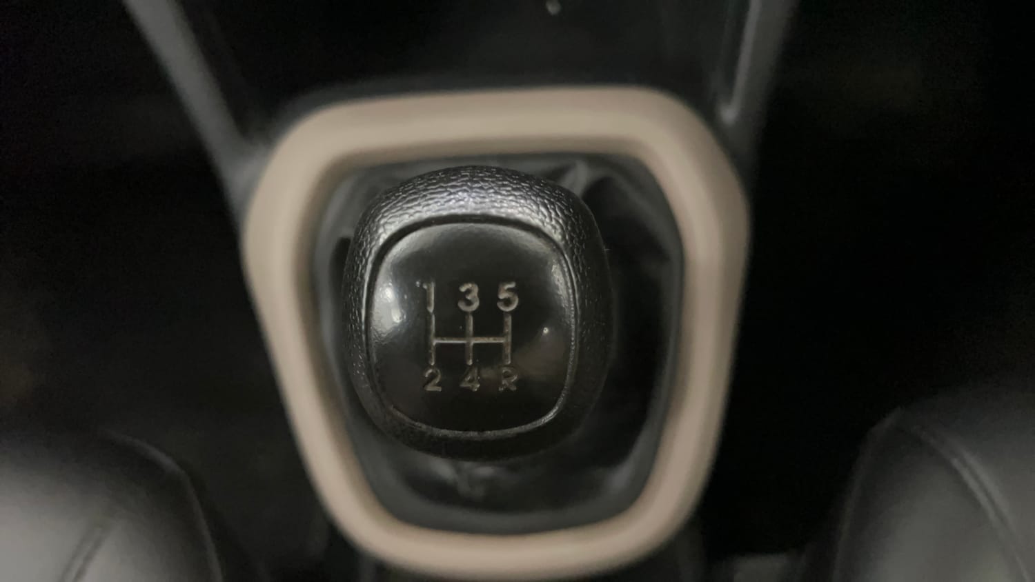 Used 2014 Hyundai Grand i10 Magna 1.2 Kappa VTVT Petrol Manual interior GEAR  KNOB VIEW
