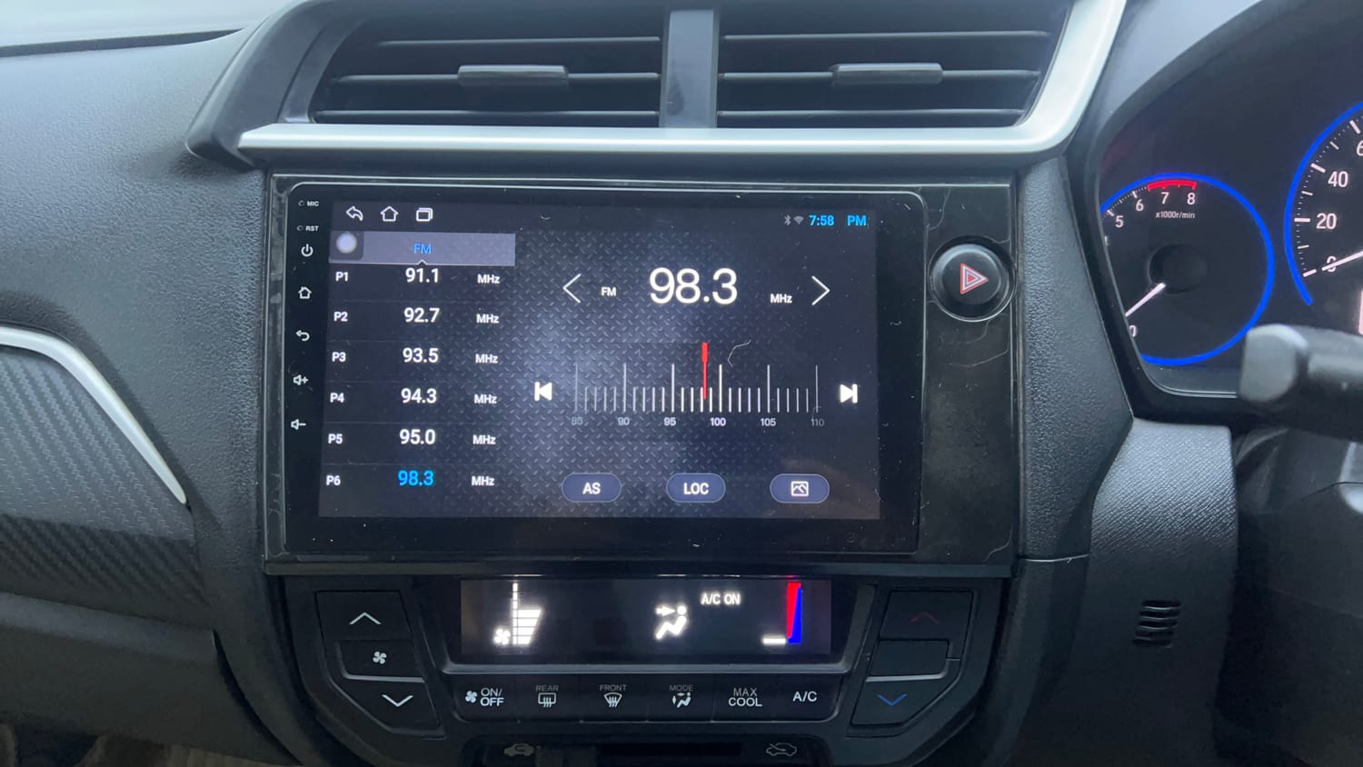 Used 2018 Honda Brio S (O)MT Petrol Manual interior MUSIC SYSTEM & AC CONTROL VIEW