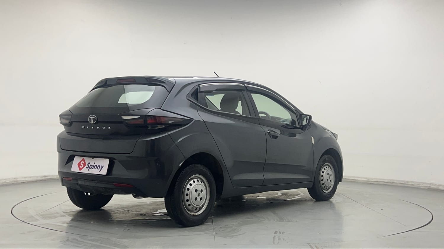 Used 2021 Tata Altroz XM Petrol Petrol Manual exterior RIGHT REAR CORNER VIEW