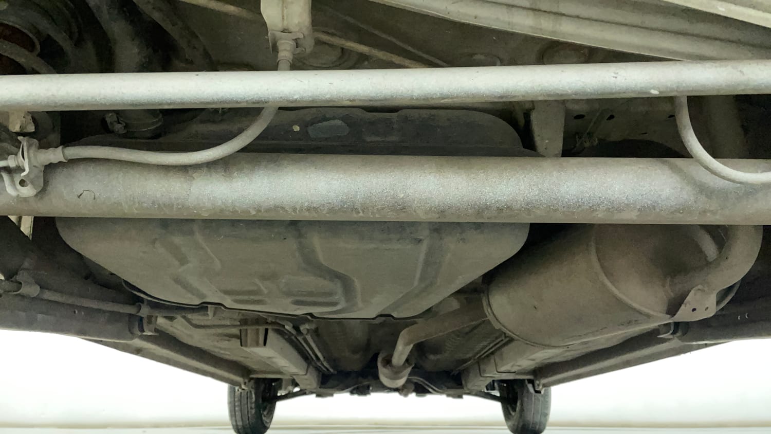 Used 2017 Maruti Suzuki Wagon R LXI CNG Cng Manual extra REAR UNDERBODY VIEW (TAKEN FROM REAR)