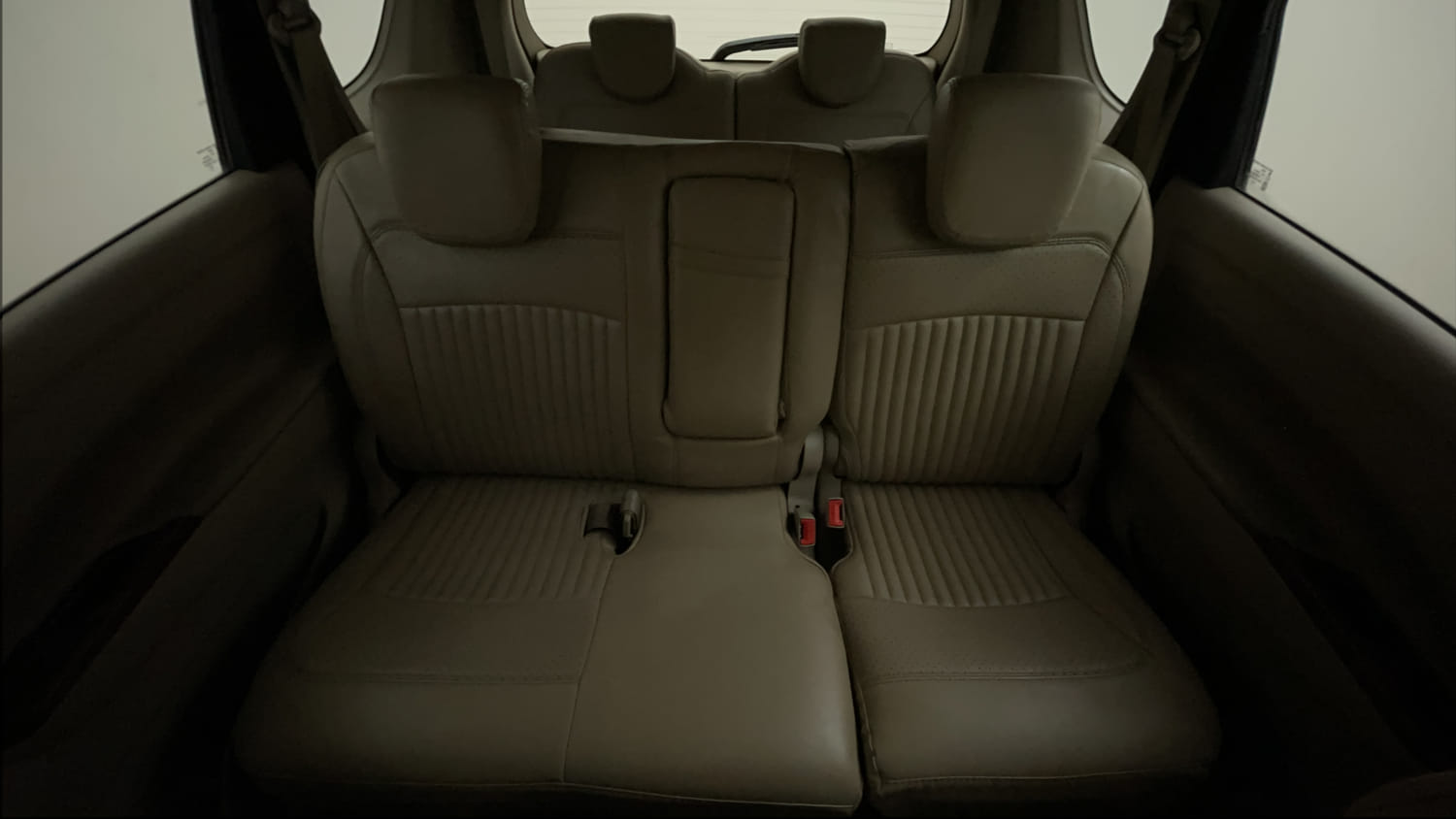 Used 2017 Maruti Suzuki Ertiga ZDI + SHVS Diesel Manual interior REAR SEAT CONDITION VIEW
