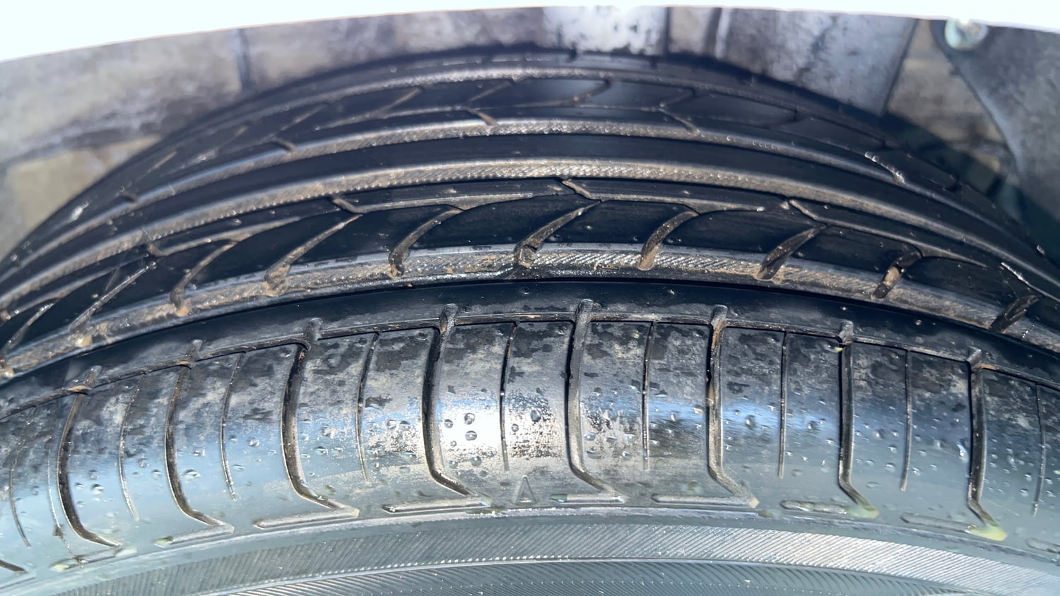 Used 2015 Hyundai Elite i20 Asta 1.2 Petrol Manual tyres LEFT REAR TYRE TREAD VIEW