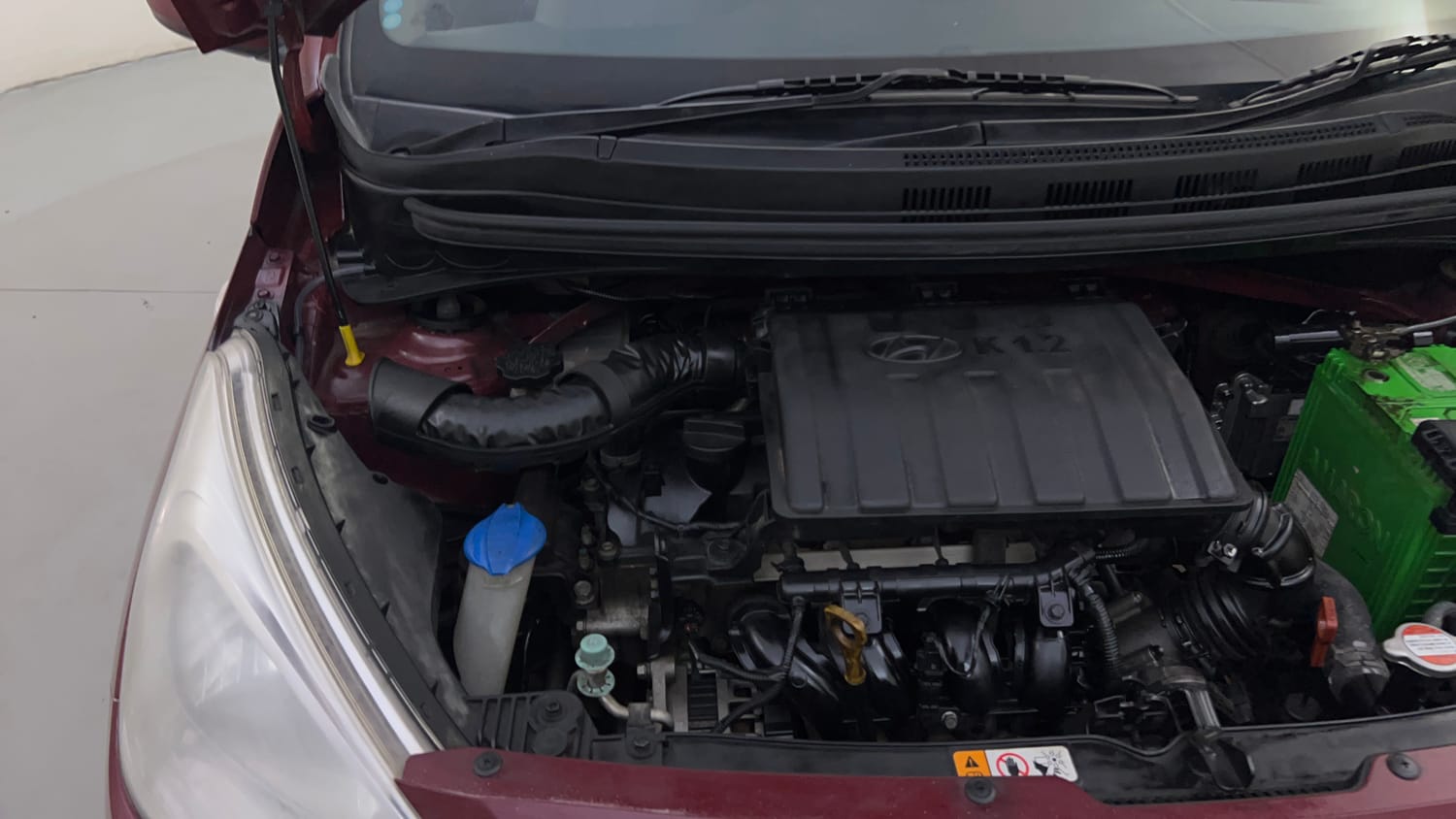 Used 2017 Hyundai Grand i10 Magna AT 1.2 Kappa VTVT Petrol Automatic engine ENGINE RIGHT SIDE HINGE & APRON VIEW