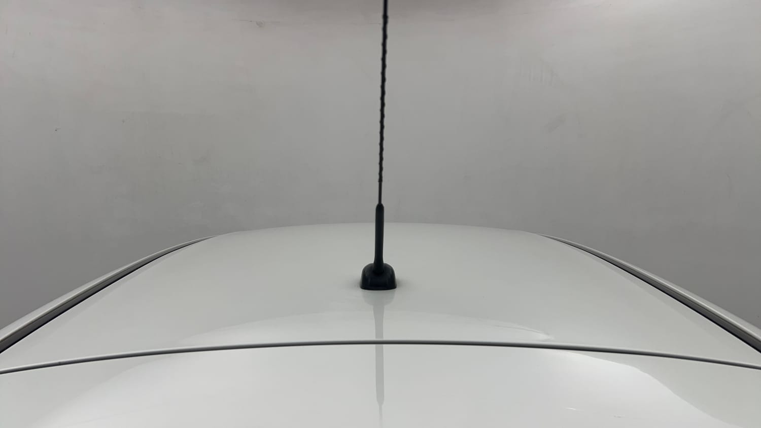 Used 2012 Maruti Suzuki Swift LXi Petrol Manual exterior EXTERIOR ROOF VIEW