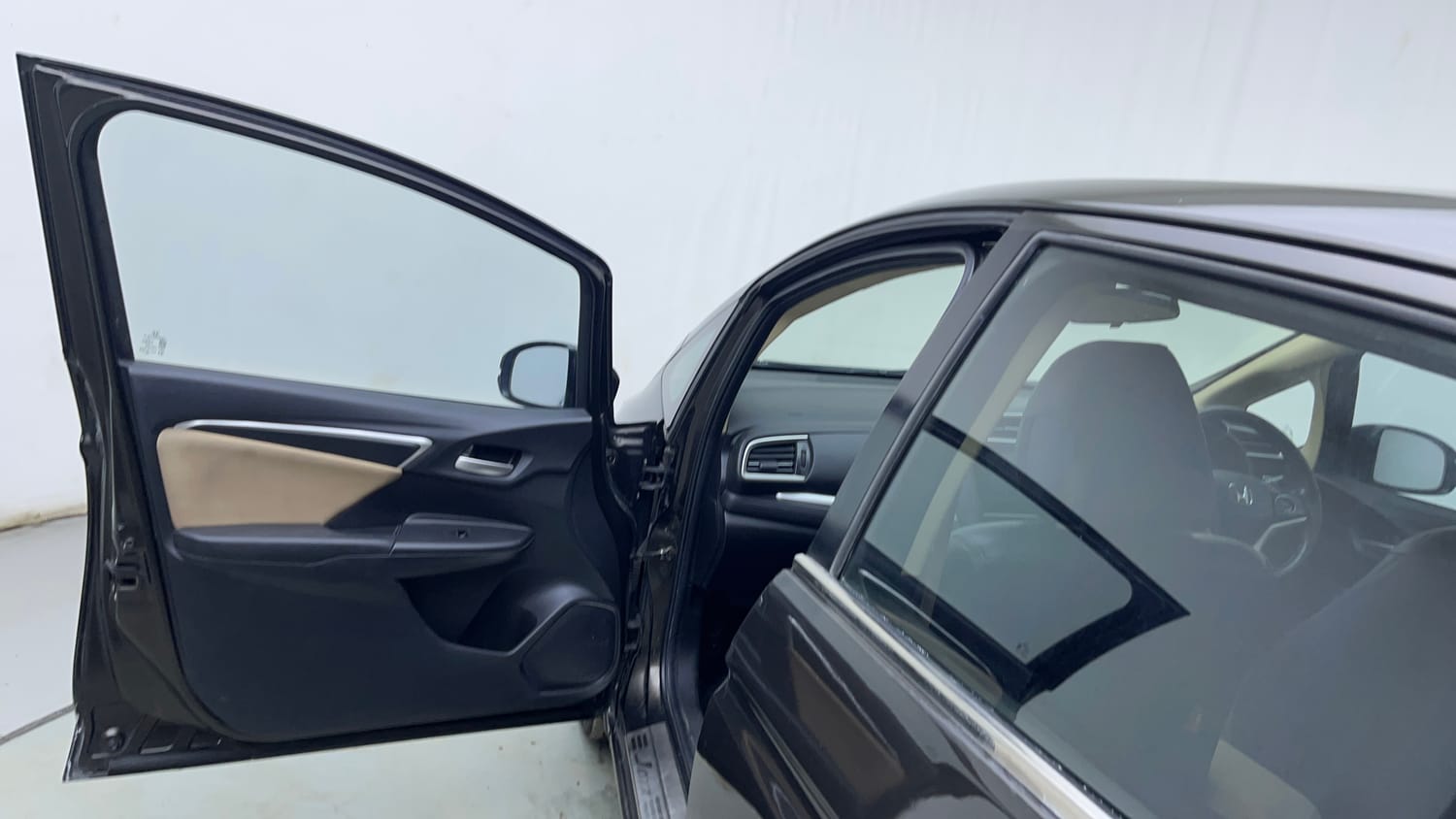 Used 2022 Honda Jazz ZX CVT Petrol Automatic interior LEFT FRONT DOOR OPEN VIEW