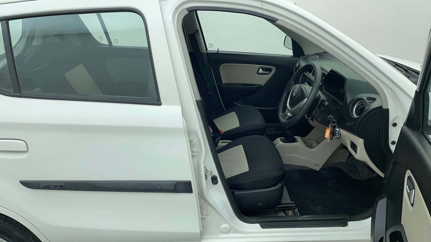 Used 2020 Maruti Suzuki Alto 800 LXi Petrol Manual interior RIGHT SIDE FRONT DOOR CABIN VIEW