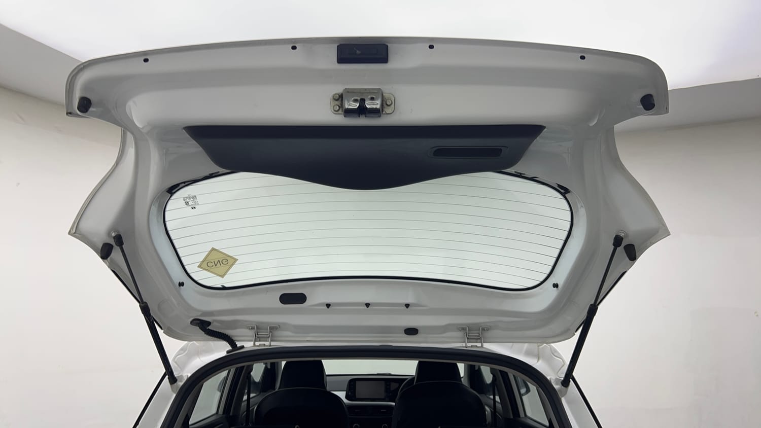 Used 2022 Hyundai Grand i10 Nios Sportz 1.2 Kappa VTVT CNG Cng Manual interior DICKY DOOR OPEN VIEW