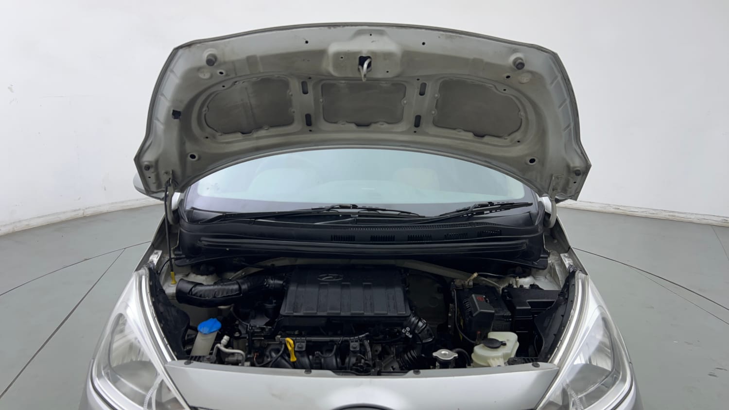 Used 2018 Hyundai Grand i10 Magna 1.2 Kappa VTVT Petrol Manual engine ENGINE & BONNET OPEN FRONT VIEW