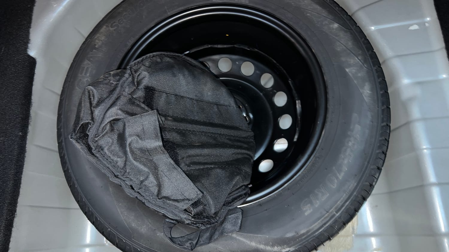 Used 2023 Tata Punch Adventure AMT Petrol Automatic tyres SPARE TYRE VIEW