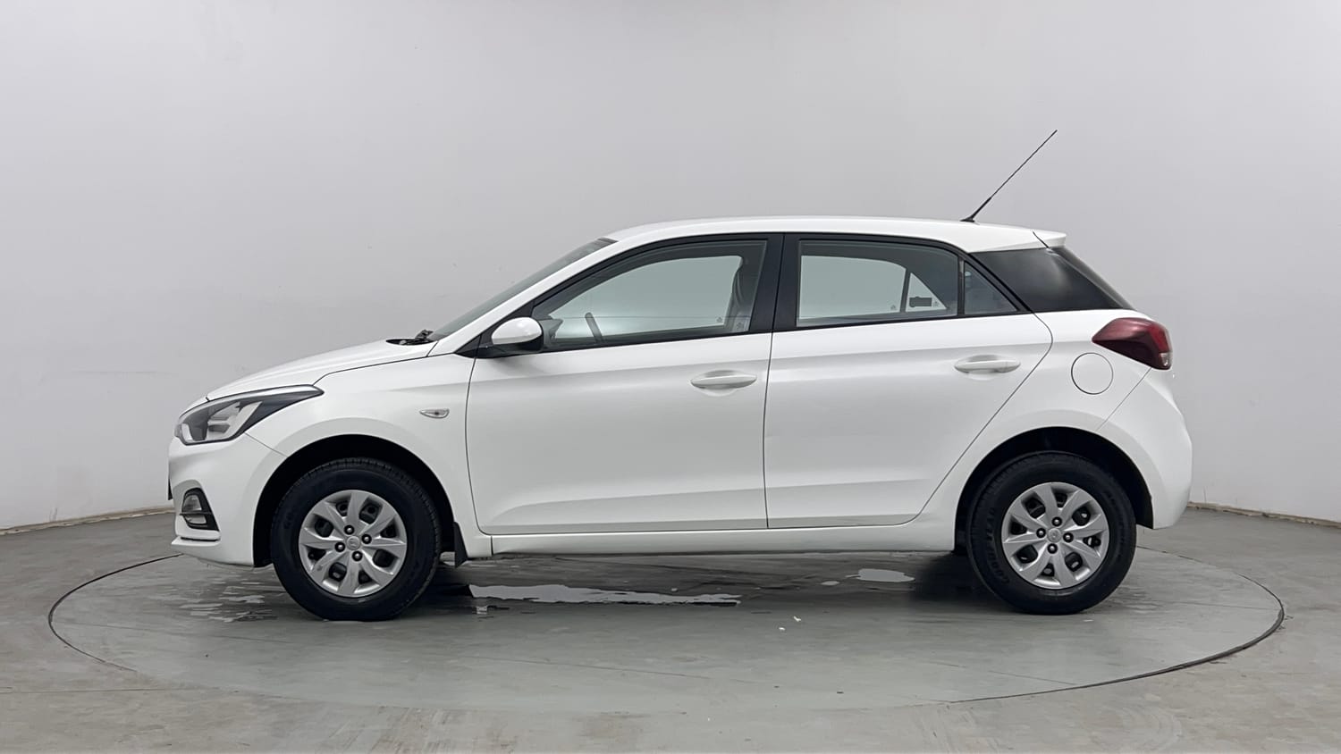 Used 2019 Hyundai Elite i20 Magna Plus 1.2 Petrol Manual exterior LEFT SIDE VIEW