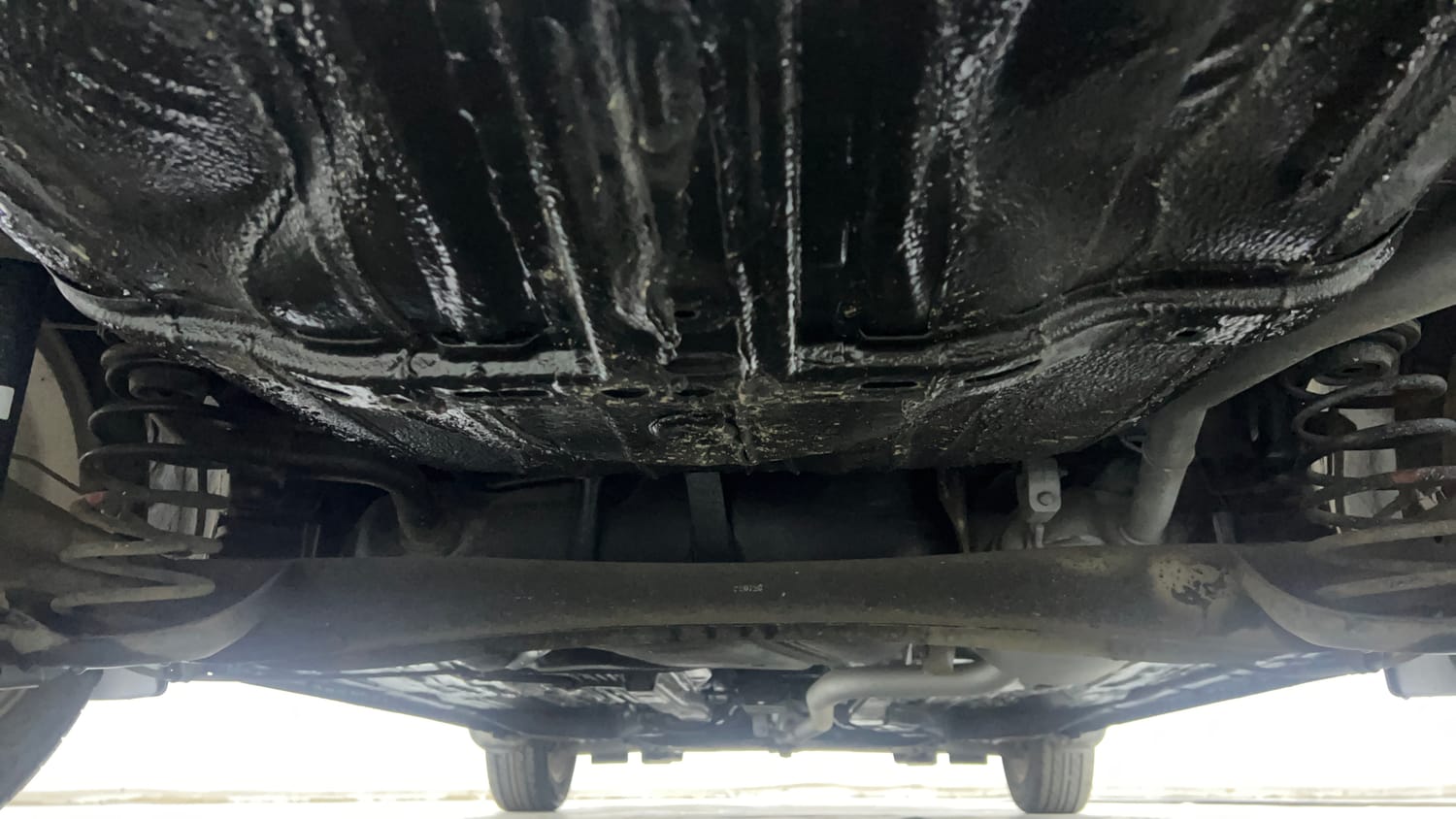Used 2020 Honda Amaze 1.2 VX CVT Petrol Petrol Automatic extra REAR UNDERBODY VIEW (TAKEN FROM REAR)