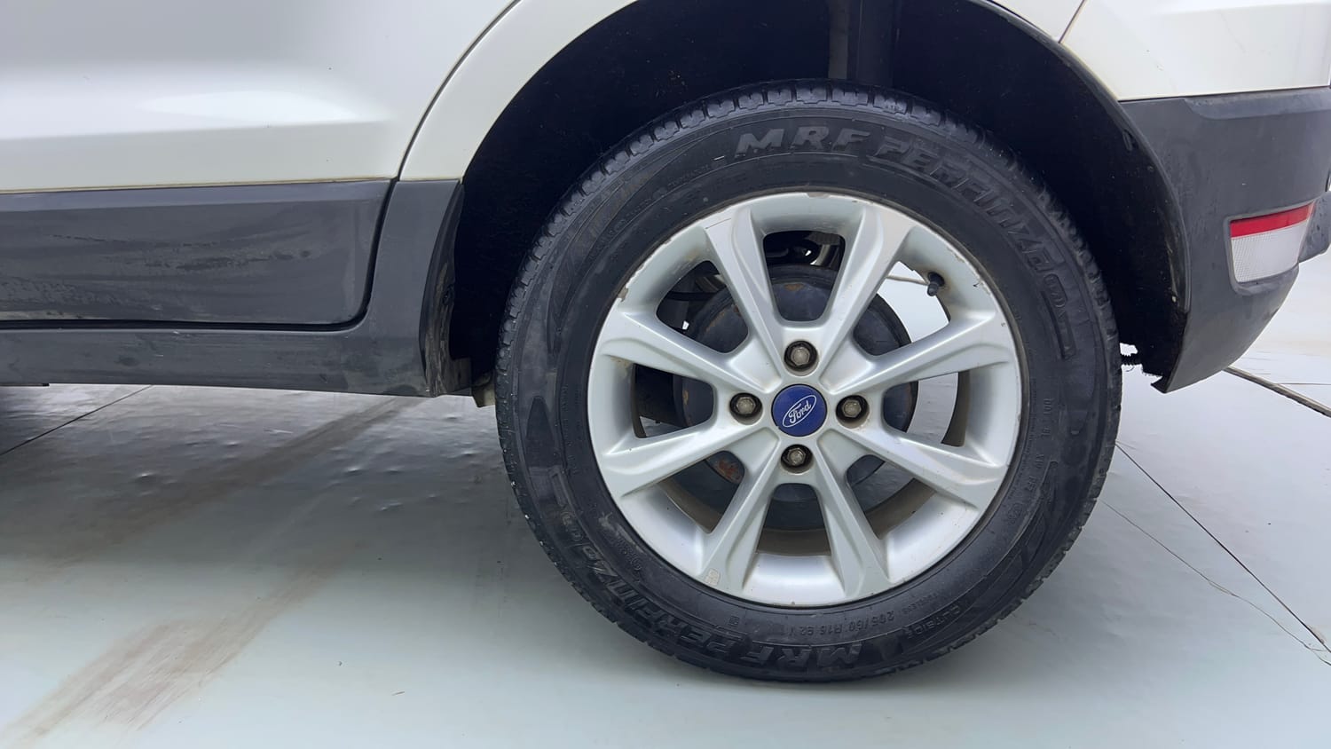 Used 2018 Ford EcoSport Titanium 1.5L TDCi Diesel Manual tyres LEFT REAR TYRE RIM VIEW