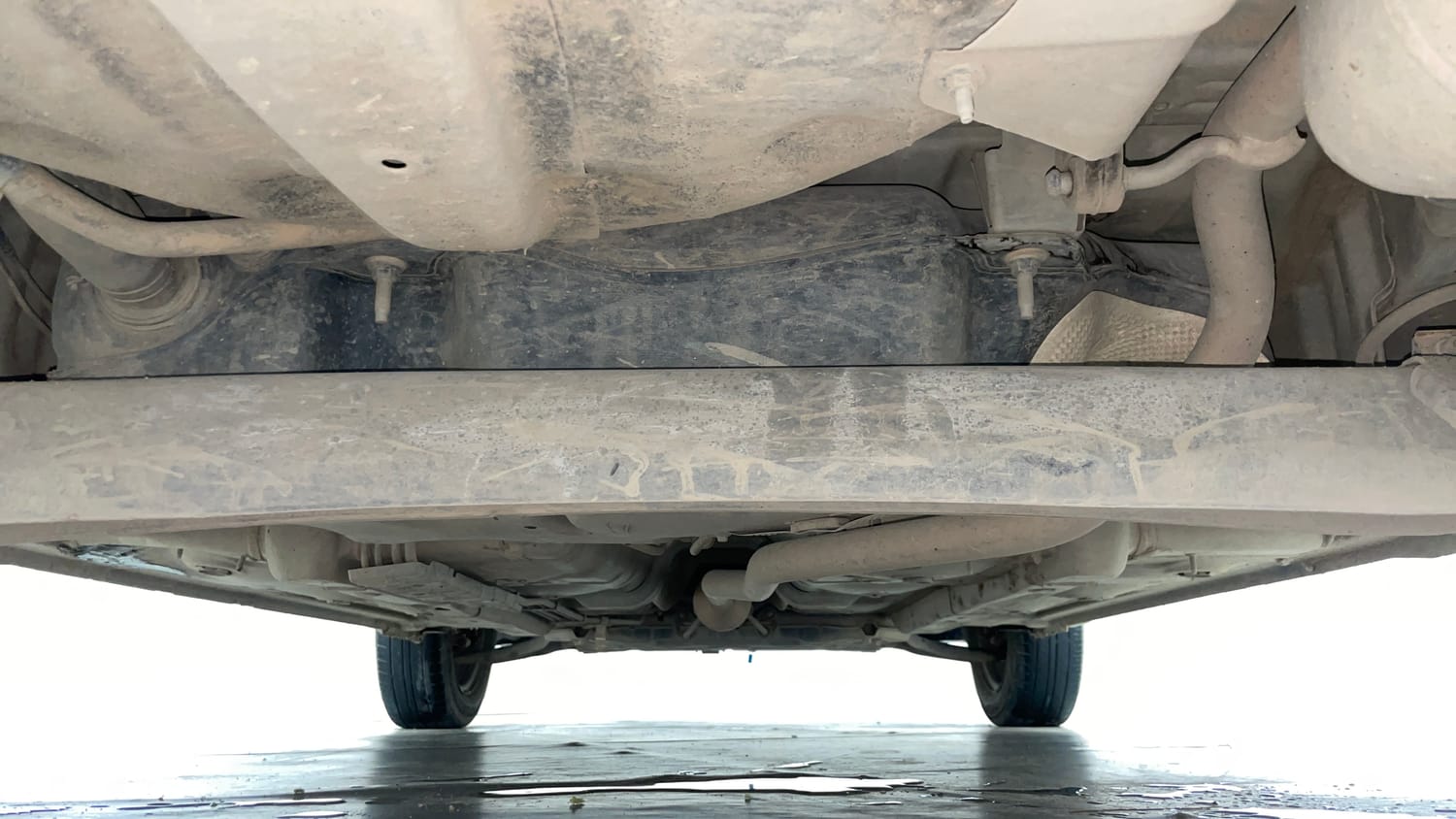Used 2020 Hyundai New Santro 1.1 Sportz Petrol + CNG (outside fitted) Petrol+cng Manual extra REAR UNDERBODY VIEW (TAKEN FROM REAR)