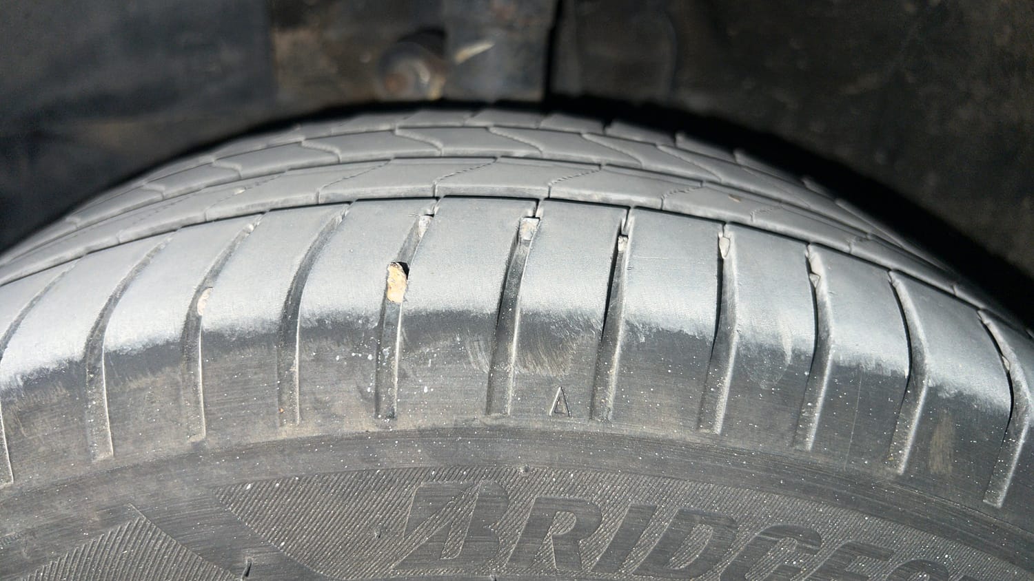 Used 2017 Honda Amaze 1.2 SX i-VTEC Petrol Manual tyres LEFT FRONT TYRE TREAD VIEW