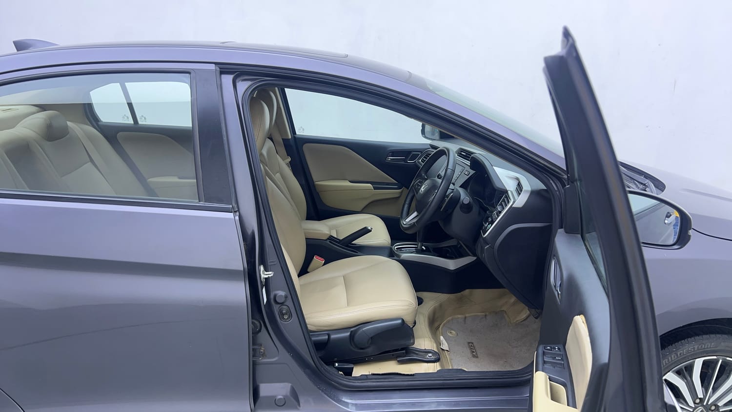 Used 2019 Honda City VX CVT Petrol Petrol Automatic interior RIGHT SIDE FRONT DOOR CABIN VIEW