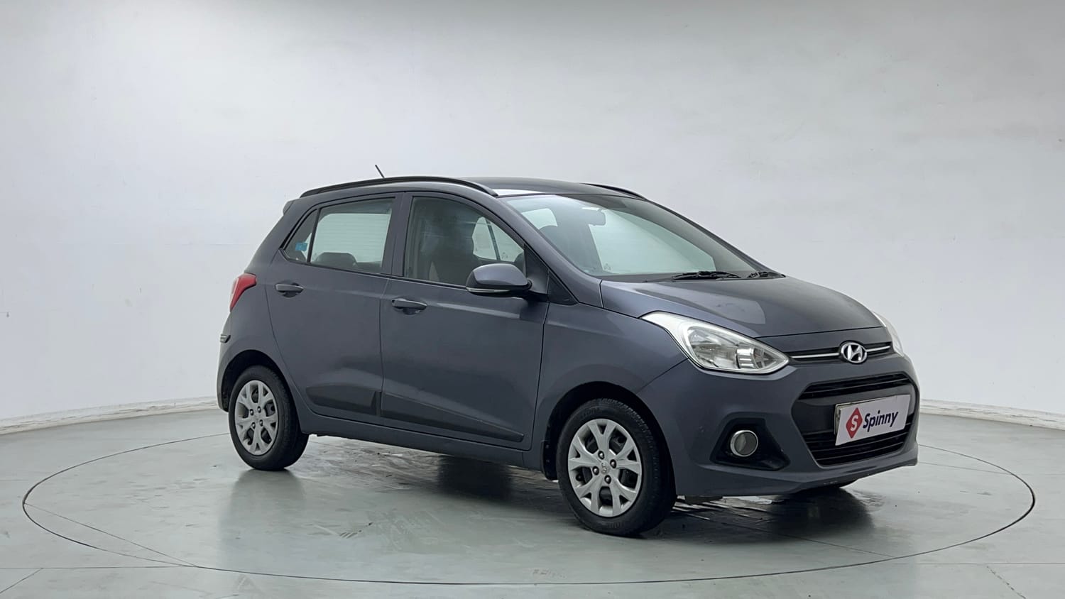 Used 2016 Hyundai Grand i10 Sportz 1.2 Kappa VTVT Petrol Manual exterior RIGHT FRONT CORNER VIEW