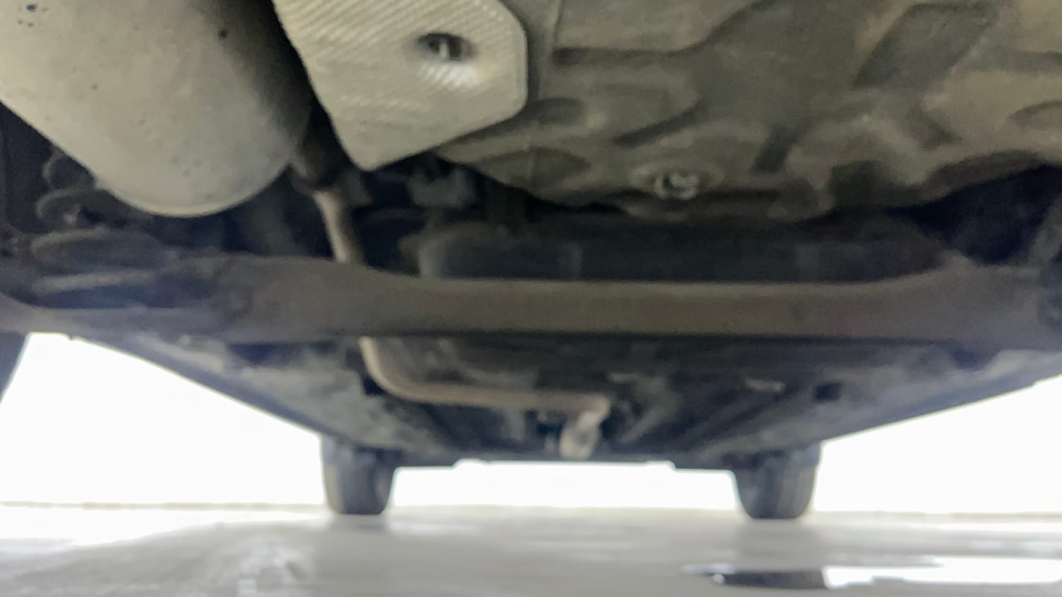 Used 2021 Nissan Magnite XV Dual Tone Petrol Manual extra REAR UNDERBODY VIEW (TAKEN FROM REAR)