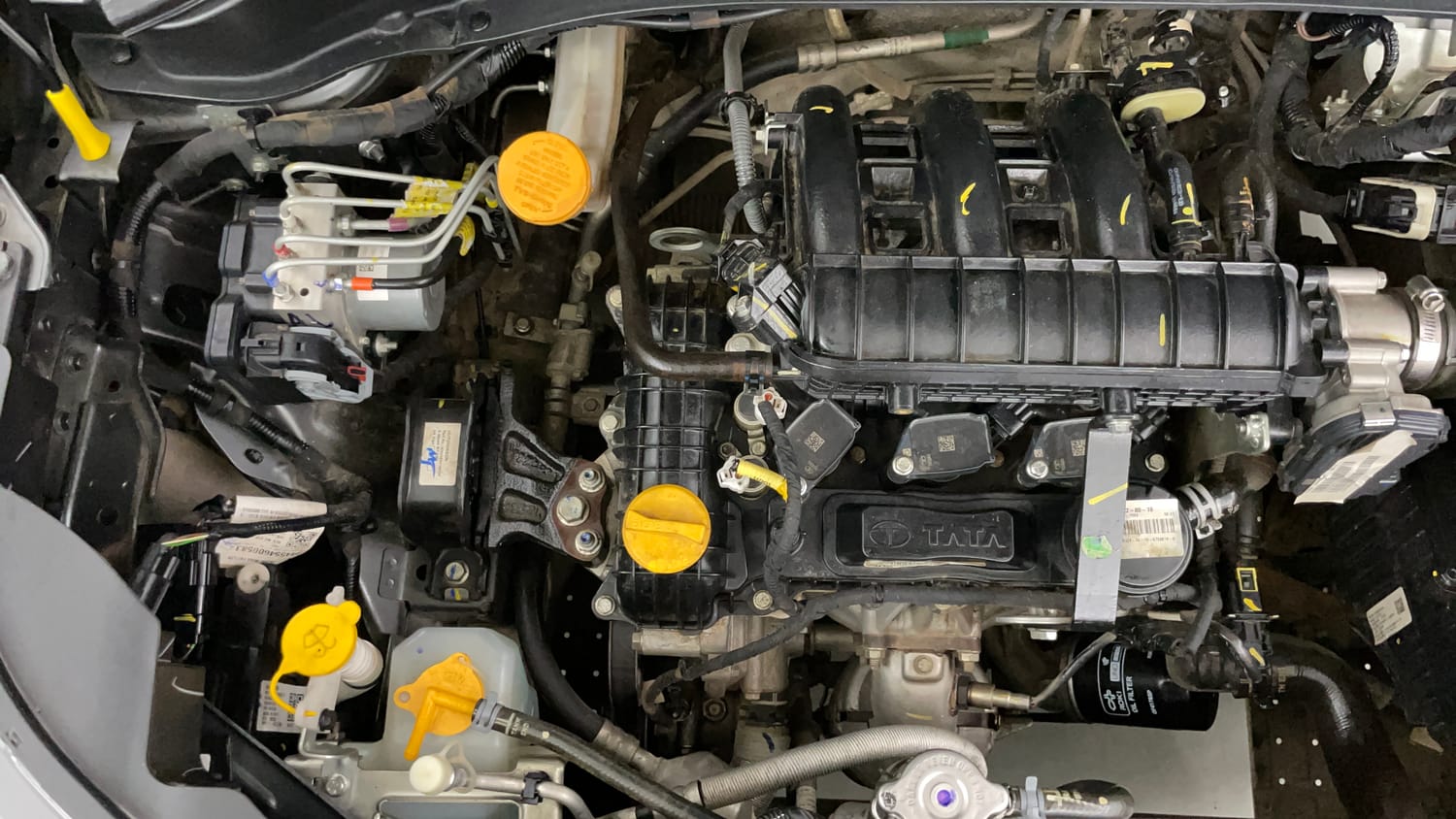 Used 2024 Tata Punch Accomplished MT Petrol Manual engine ENGINE RIGHT SIDE VIEW