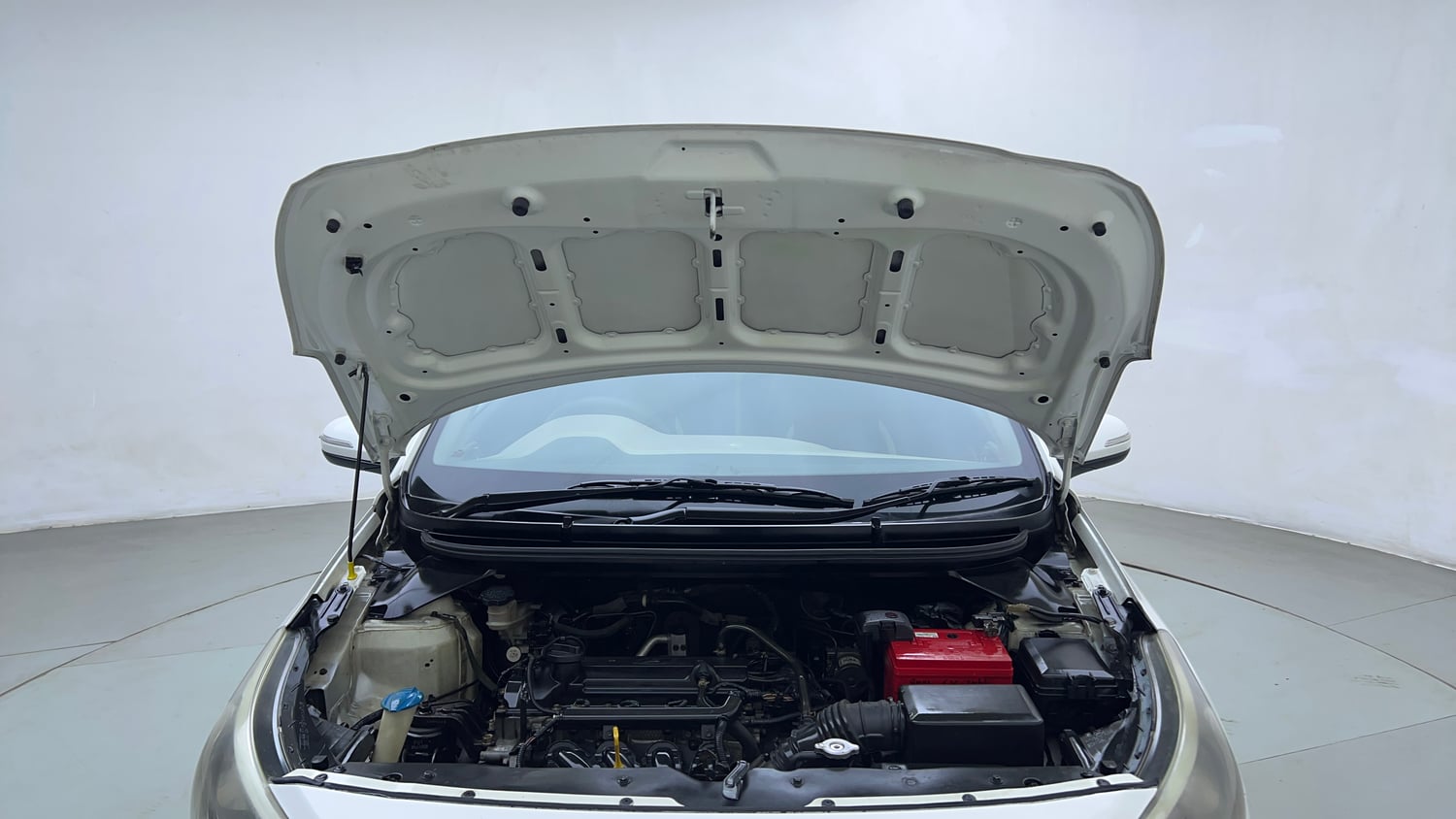 Used 2015 Hyundai Elite i20 Asta 1.2 Petrol Manual engine ENGINE & BONNET OPEN FRONT VIEW