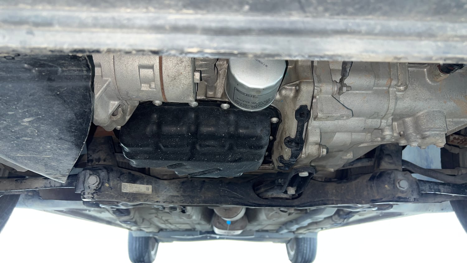 Used 2023 Skoda Slavia Ambition 1.0L TSI MT Petrol Manual extra FRONT LEFT UNDERBODY VIEW