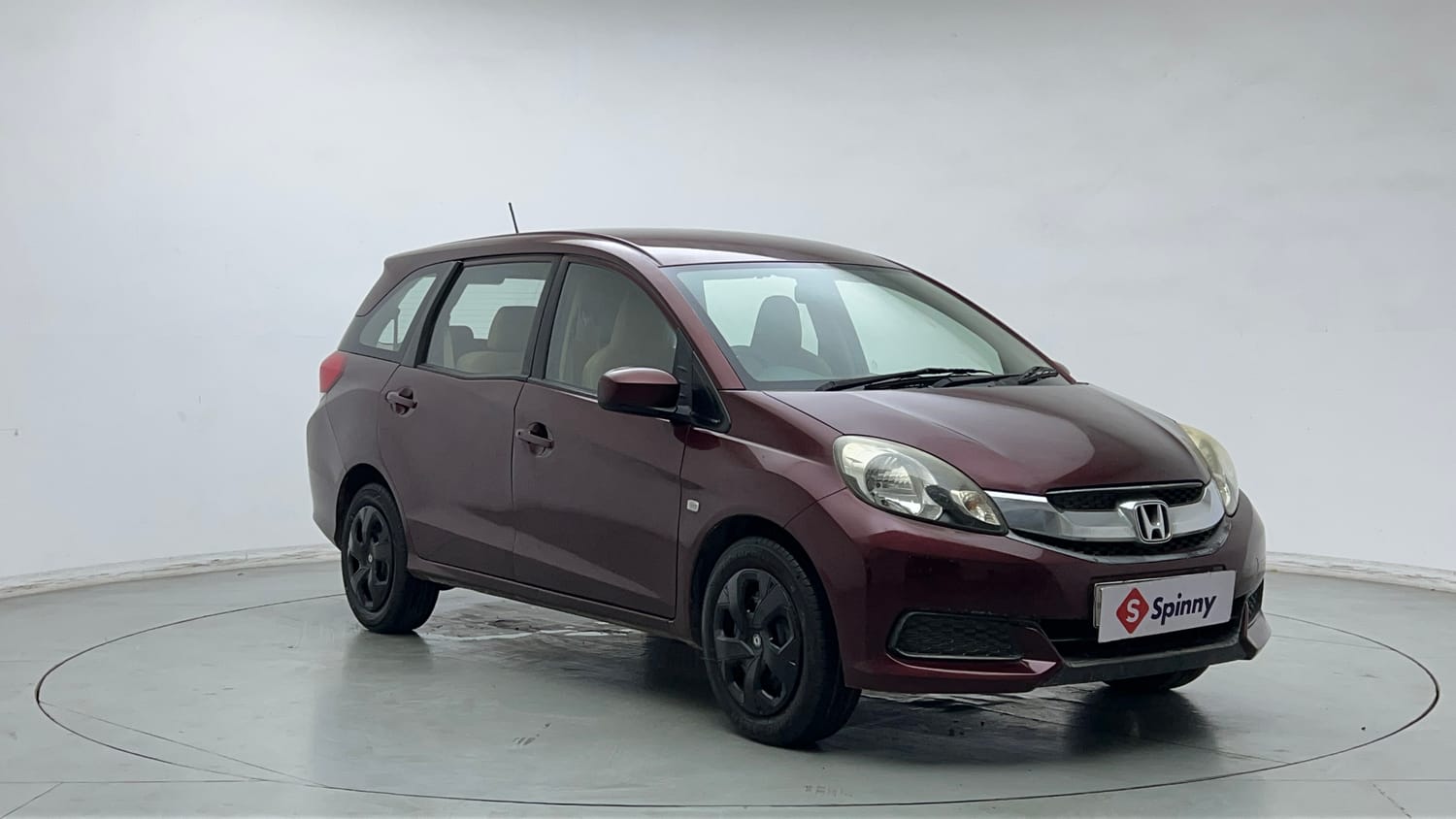 Used 2014 Honda Mobilio S Petrol Petrol Manual exterior RIGHT FRONT CORNER VIEW