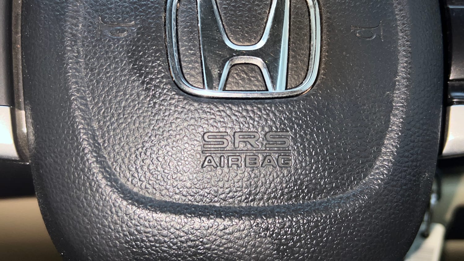 Used 2022 Honda Amaze S MT 1.2 Petrol Petrol Manual top_features Airbags