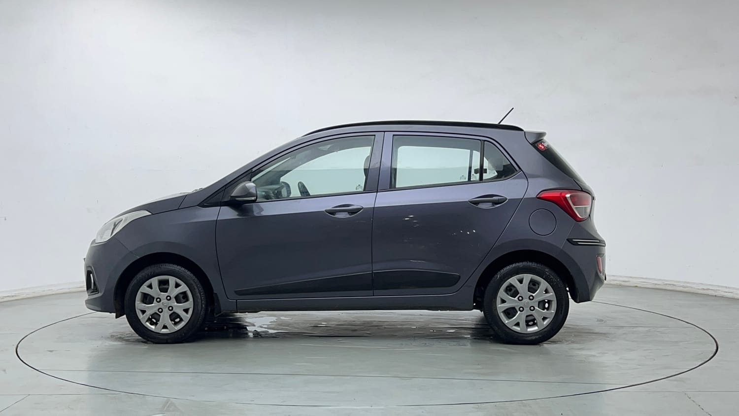 Used 2016 Hyundai Grand i10 Sportz 1.2 Kappa VTVT Petrol Manual exterior LEFT SIDE VIEW