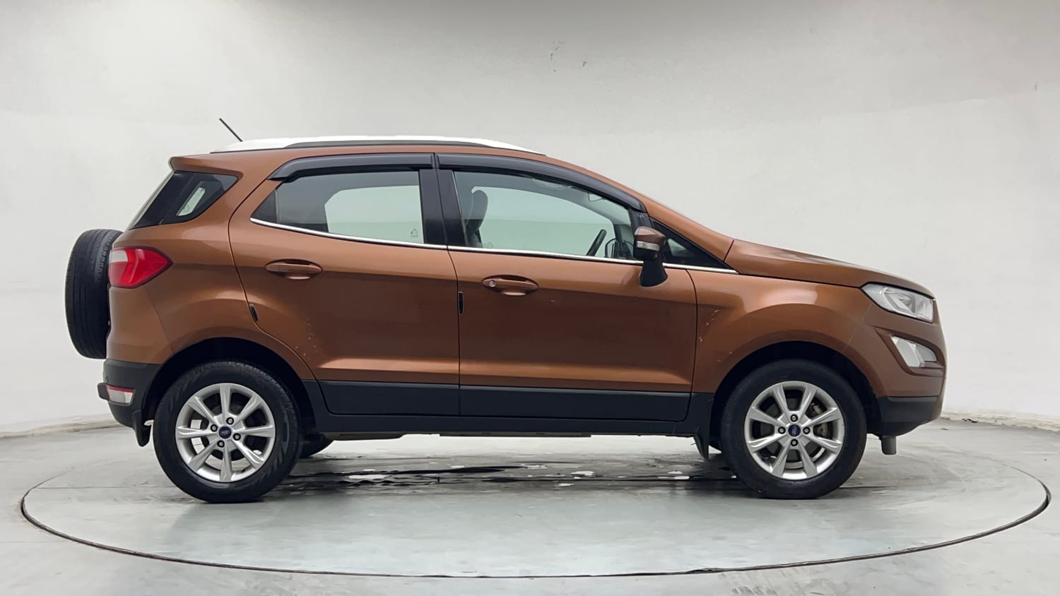 Used 2018 Ford EcoSport Titanium 1.5L Ti-VCT Petrol Manual exterior RIGHT SIDE VIEW