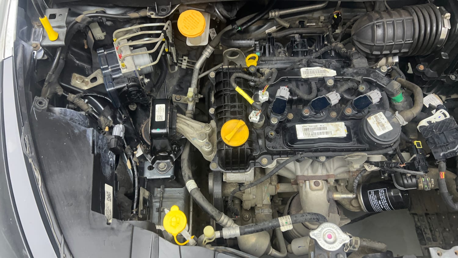 Used 2021 Tata Altroz XM Petrol Petrol Manual engine ENGINE RIGHT SIDE VIEW