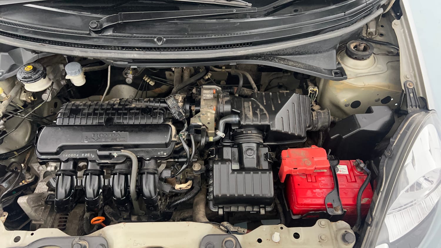 Used 2014 Honda Amaze 1.2 S i-VTEC Petrol Manual engine ENGINE LEFT SIDE VIEW