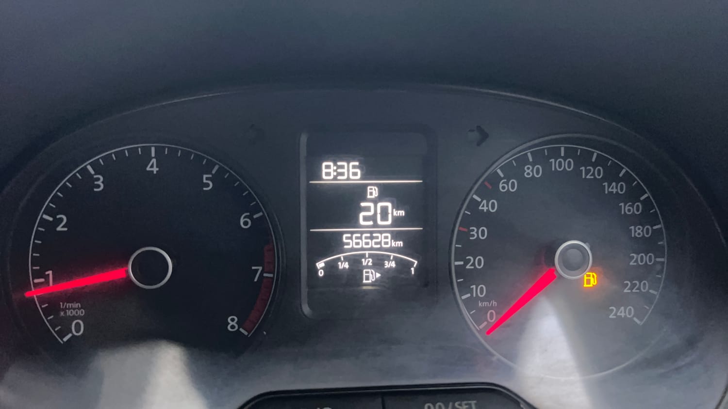 Used 2015 Volkswagen Polo Comfortline 1.2L (P) Petrol Manual interior CLUSTERMETER VIEW