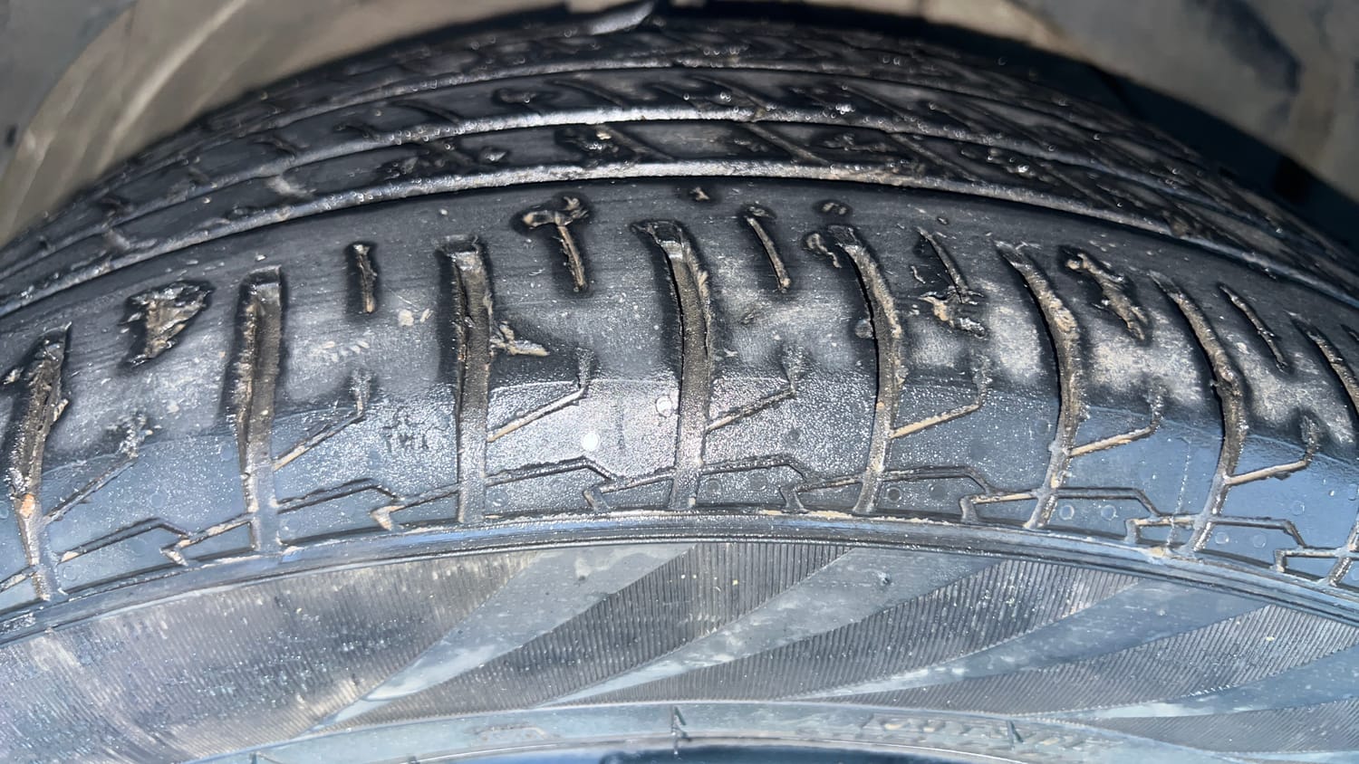 Used 2019 MG Motors Hector Sharp 1.5 DCT Petrol Petrol Automatic tyres RIGHT FRONT TYRE TREAD VIEW