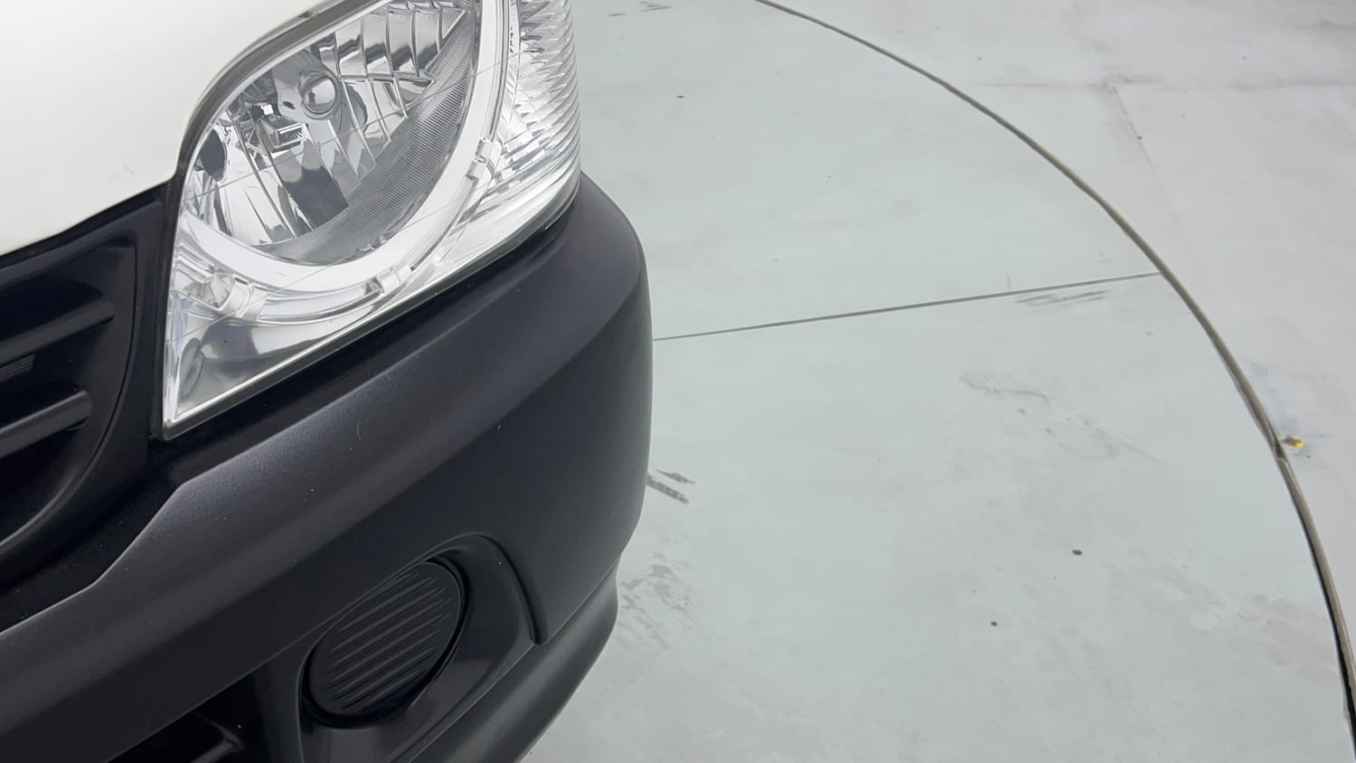 Used 2022 Maruti Suzuki Eeco 5 STR AC (O) Petrol Manual dents MINOR SCRATCH