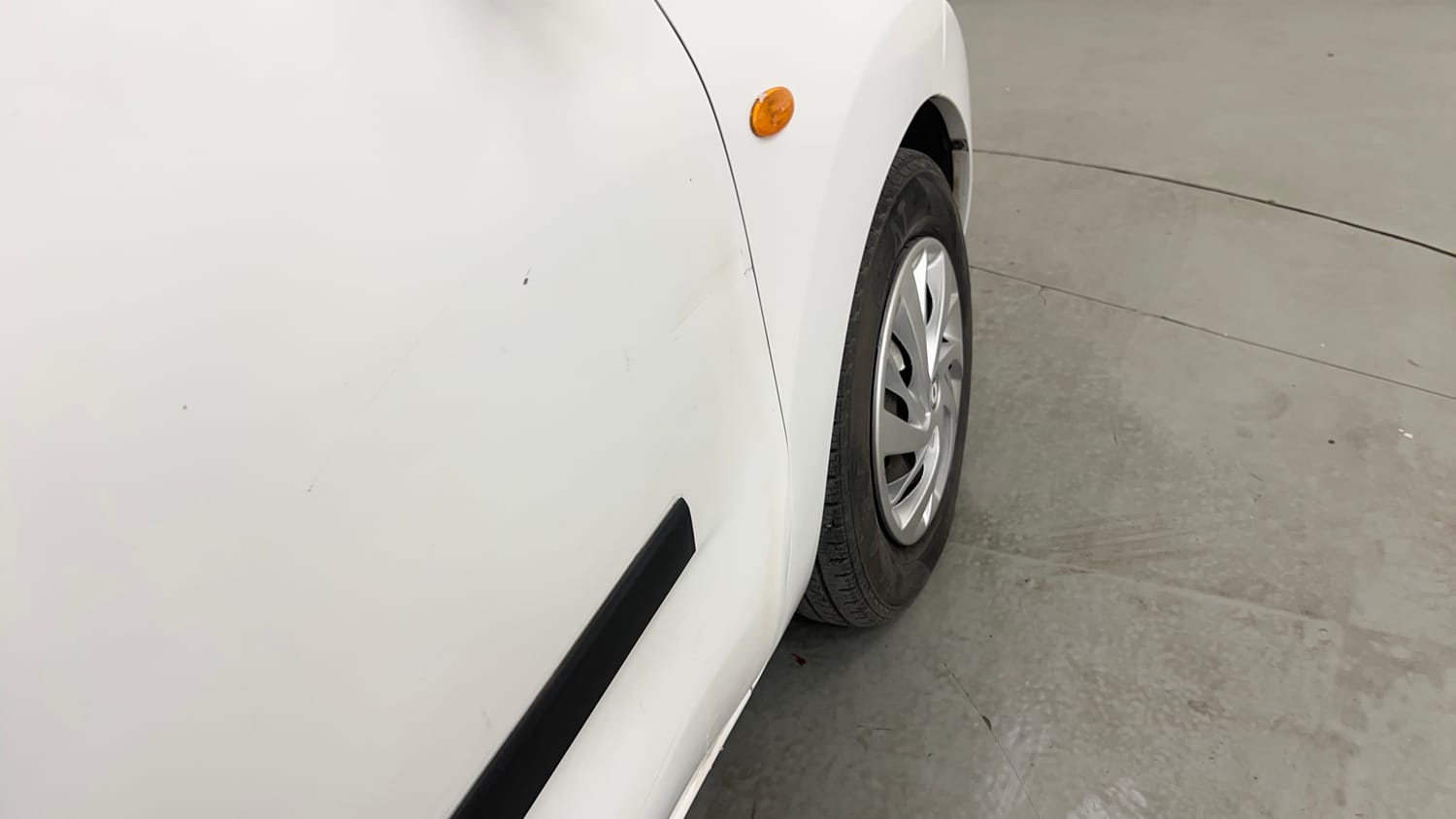 Used 2016 Datsun Redi-GO T (O) Petrol Manual dents MINOR SCRATCH