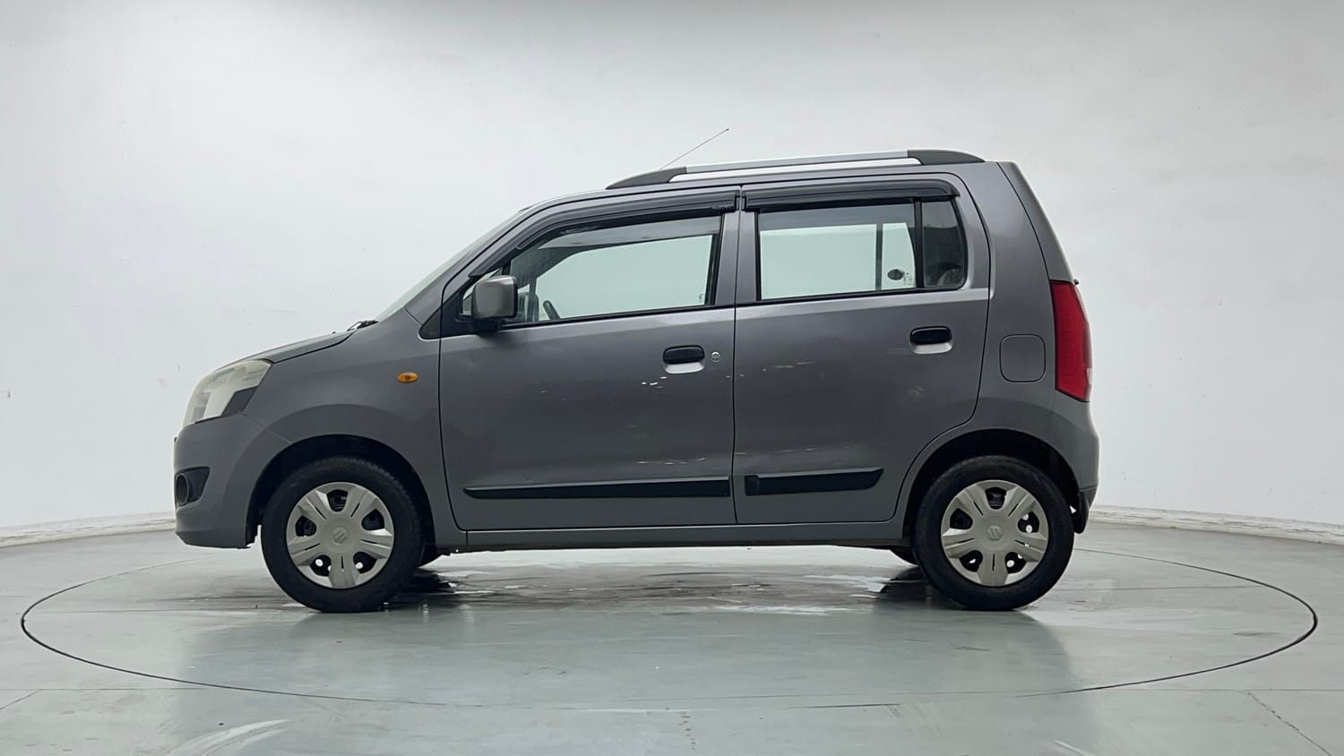 Used 2016 Maruti Suzuki Wagon R VXI Petrol Manual exterior LEFT SIDE VIEW