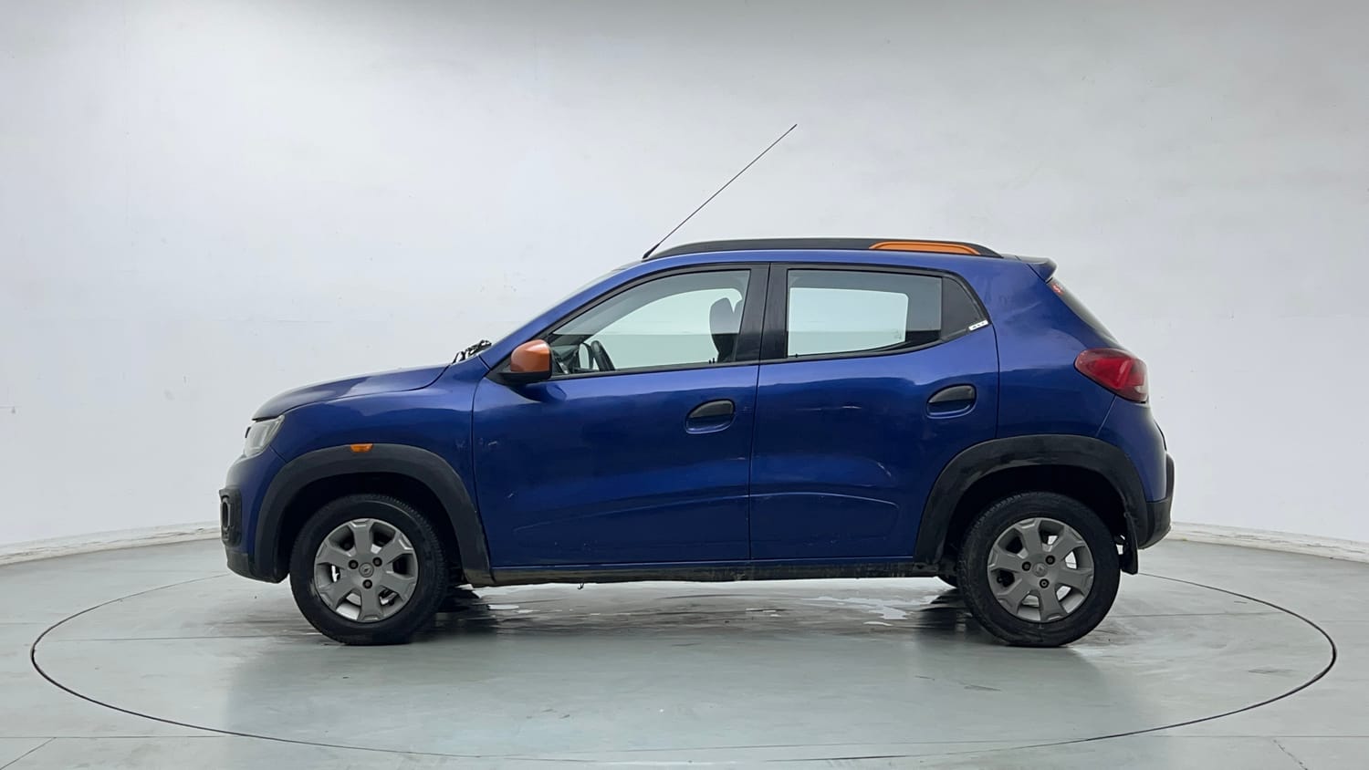Used 2017 Renault Kwid CLIMBER 1.0 AMT Petrol Automatic exterior LEFT SIDE VIEW