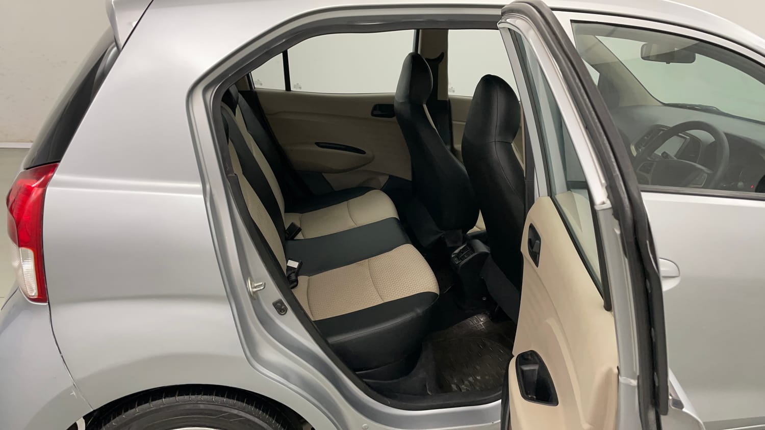 Used 2020 Hyundai New Santro 1.1 Sportz Petrol + CNG (outside fitted) Petrol+cng Manual interior RIGHT SIDE REAR DOOR CABIN VIEW
