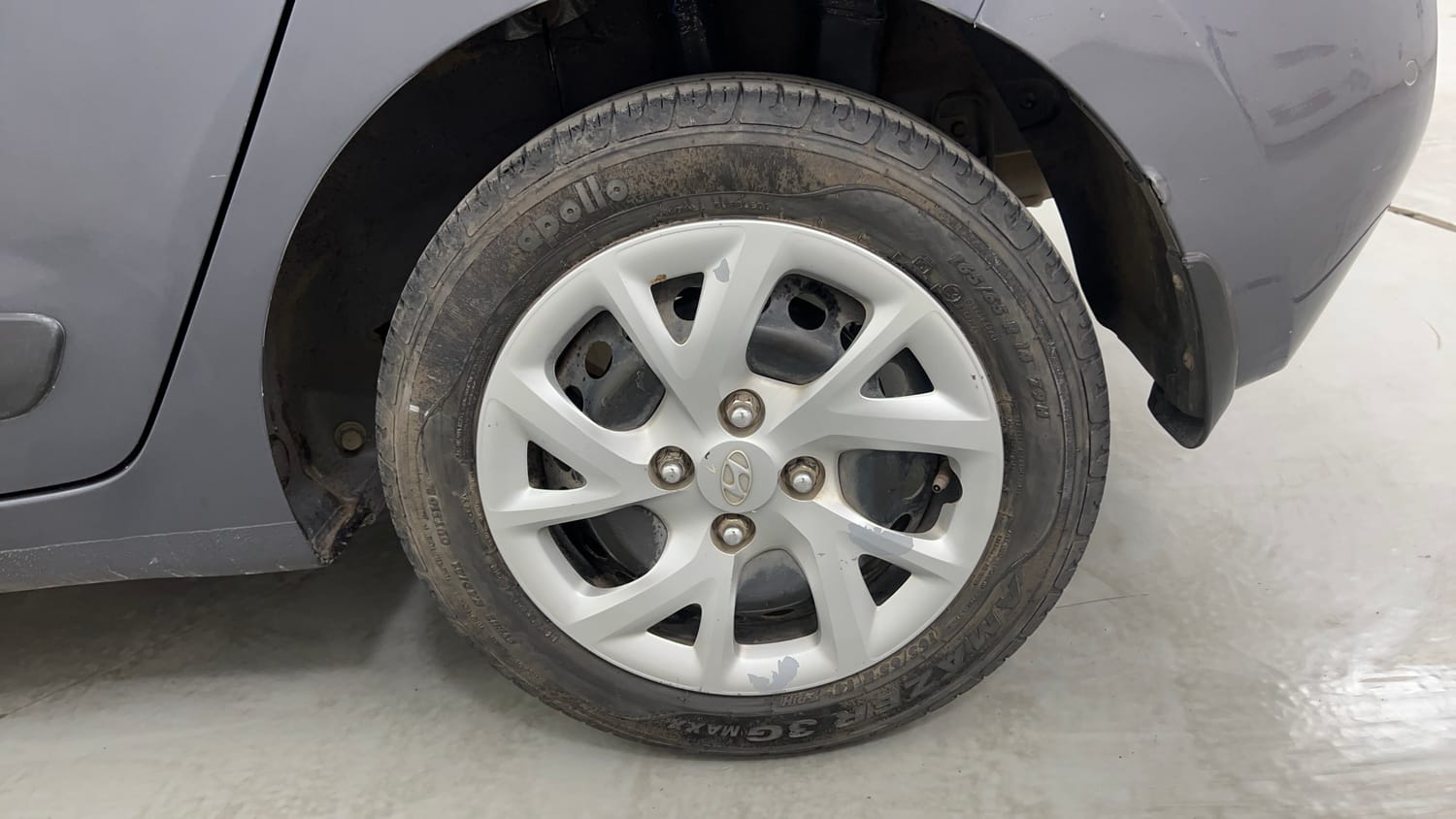 Used 2018 Hyundai Grand i10 Sportz 1.2 Kappa VTVT Petrol Manual tyres LEFT REAR TYRE RIM VIEW