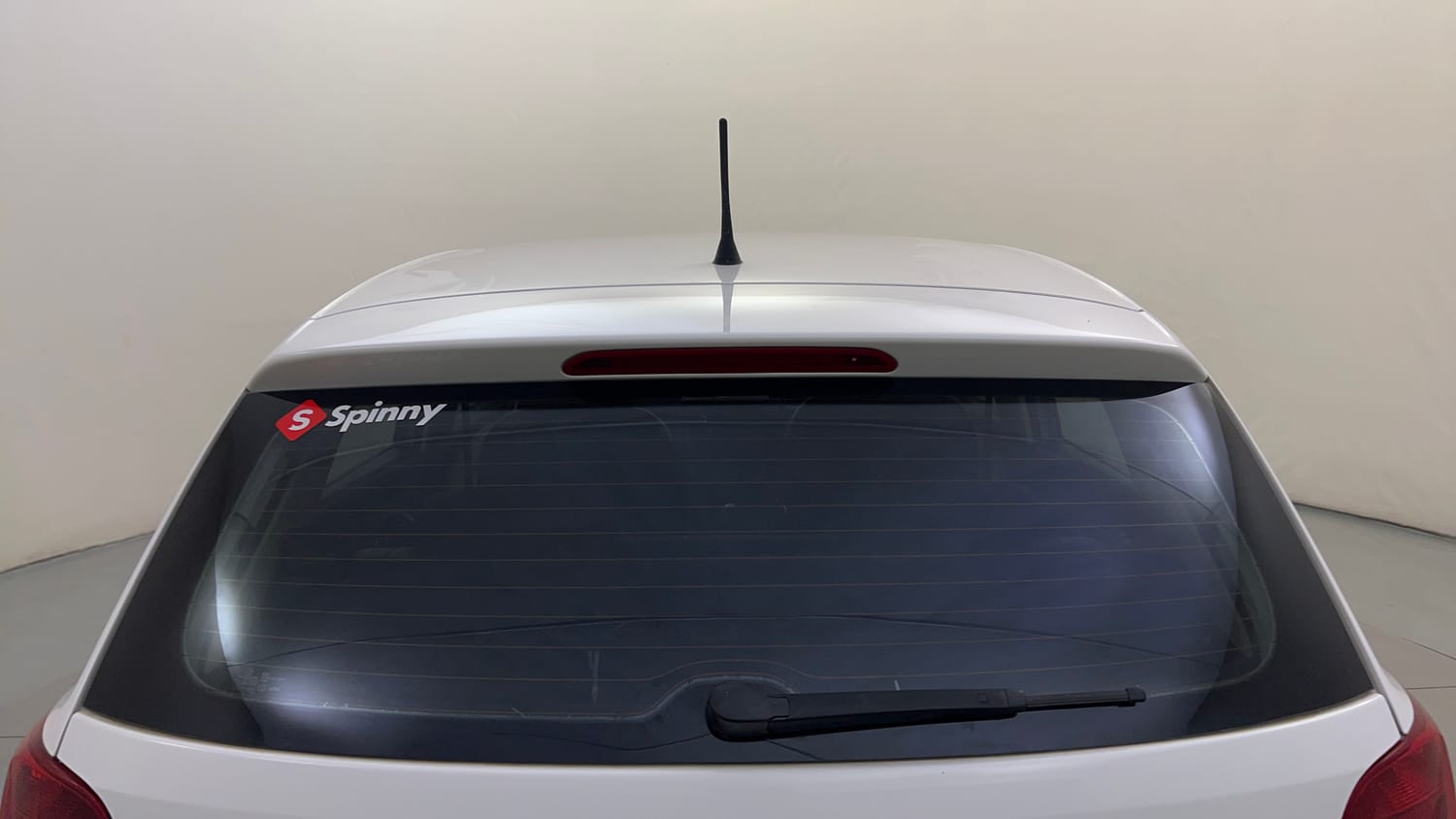 Used 2016 Volkswagen Polo Highline1.2L (P) Petrol Manual exterior BACK WINDSHIELD VIEW