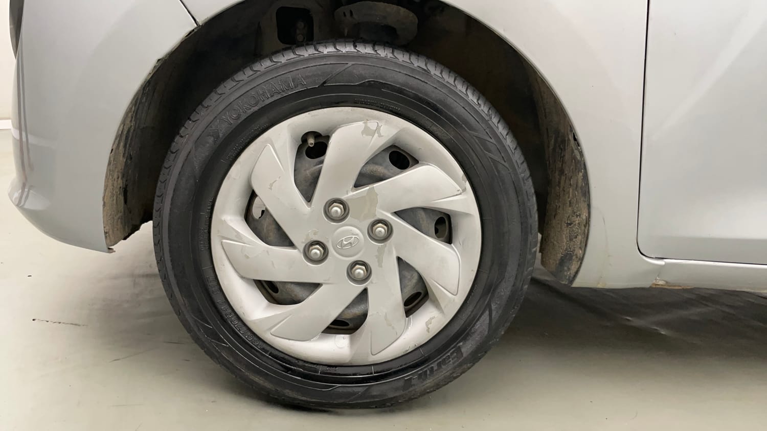 Used 2020 Hyundai New Santro 1.1 Sportz Petrol + CNG (outside fitted) Petrol+cng Manual tyres LEFT FRONT TYRE RIM VIEW