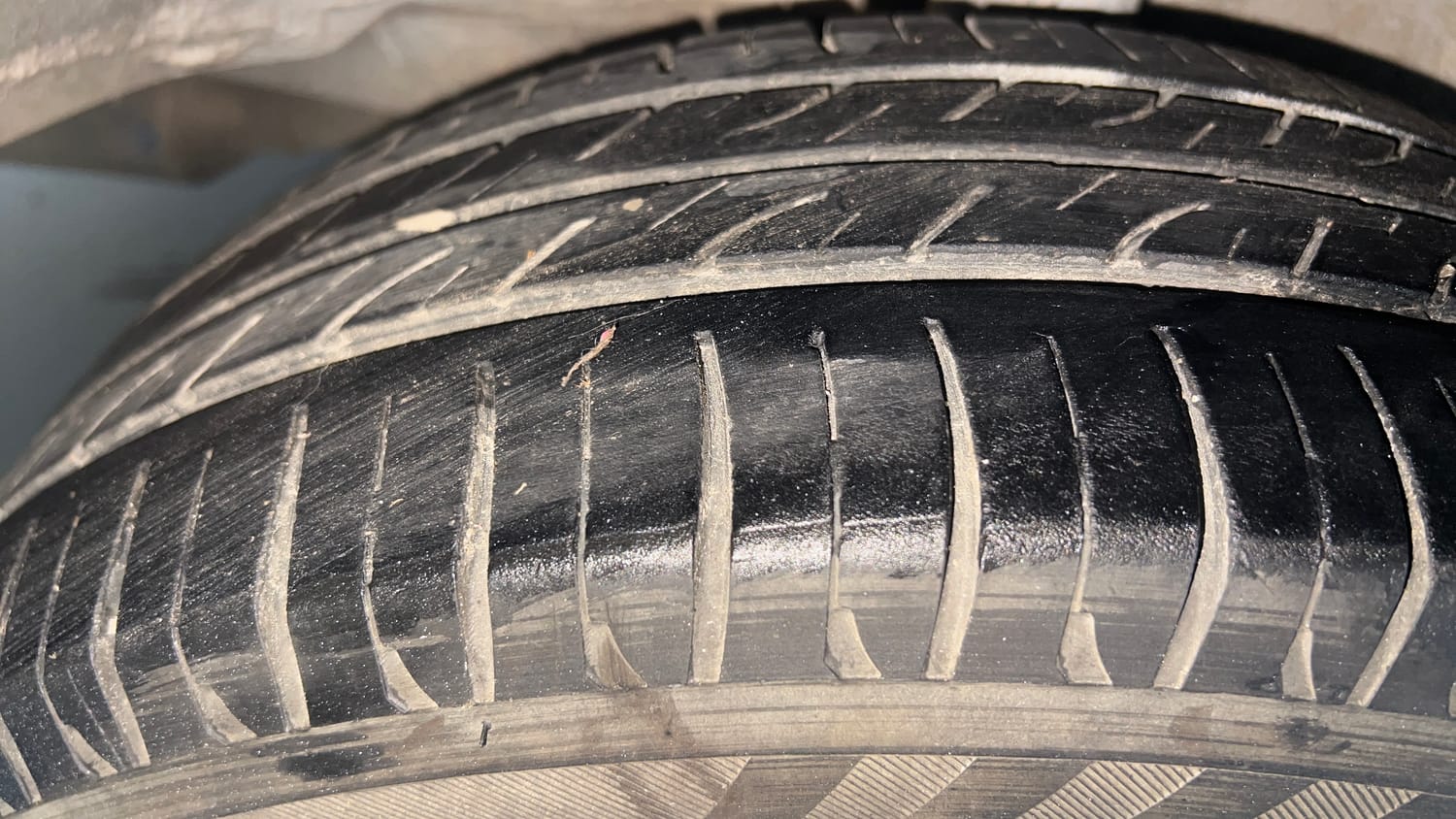 Used 2016 Toyota Etios VX Petrol Manual tyres RIGHT REAR TYRE TREAD VIEW