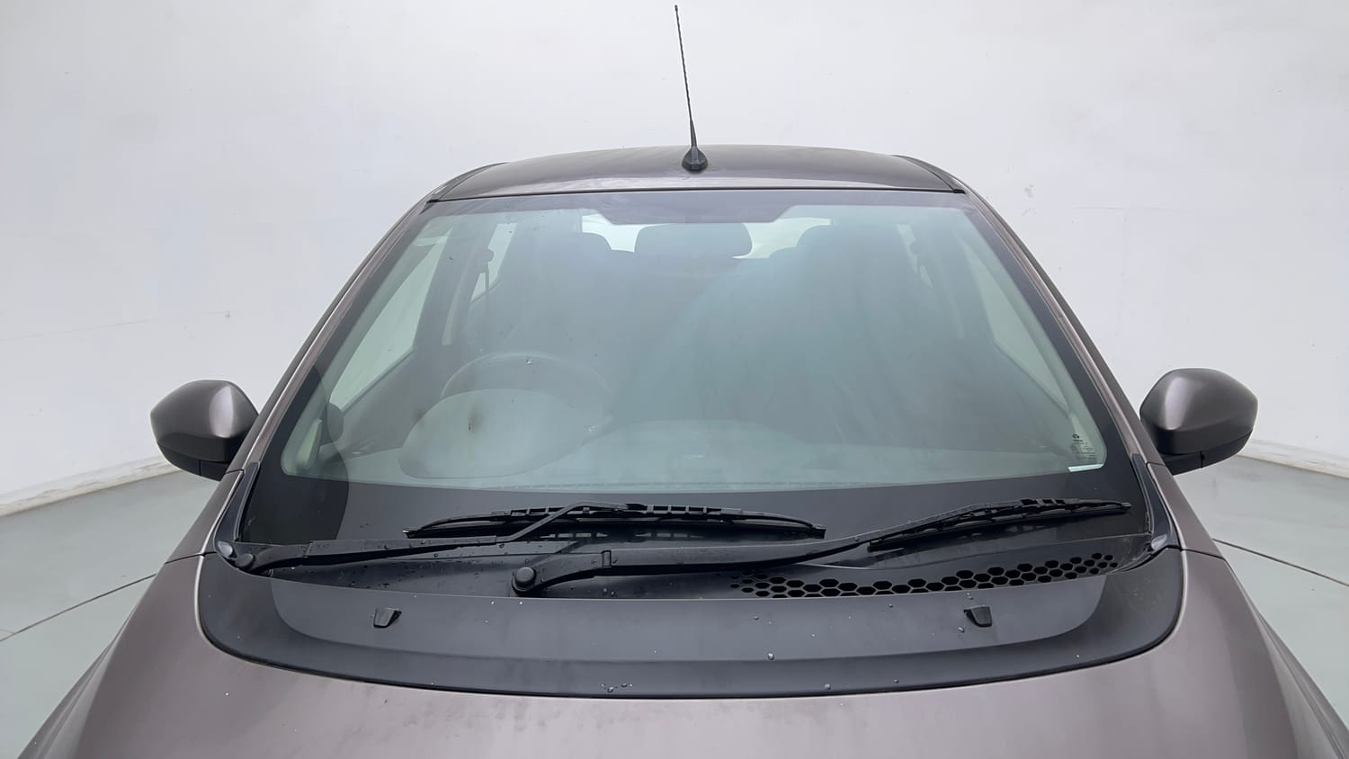 Used 2017 Tata Tiago Revotron XT Petrol Manual exterior FRONT WINDSHIELD VIEW