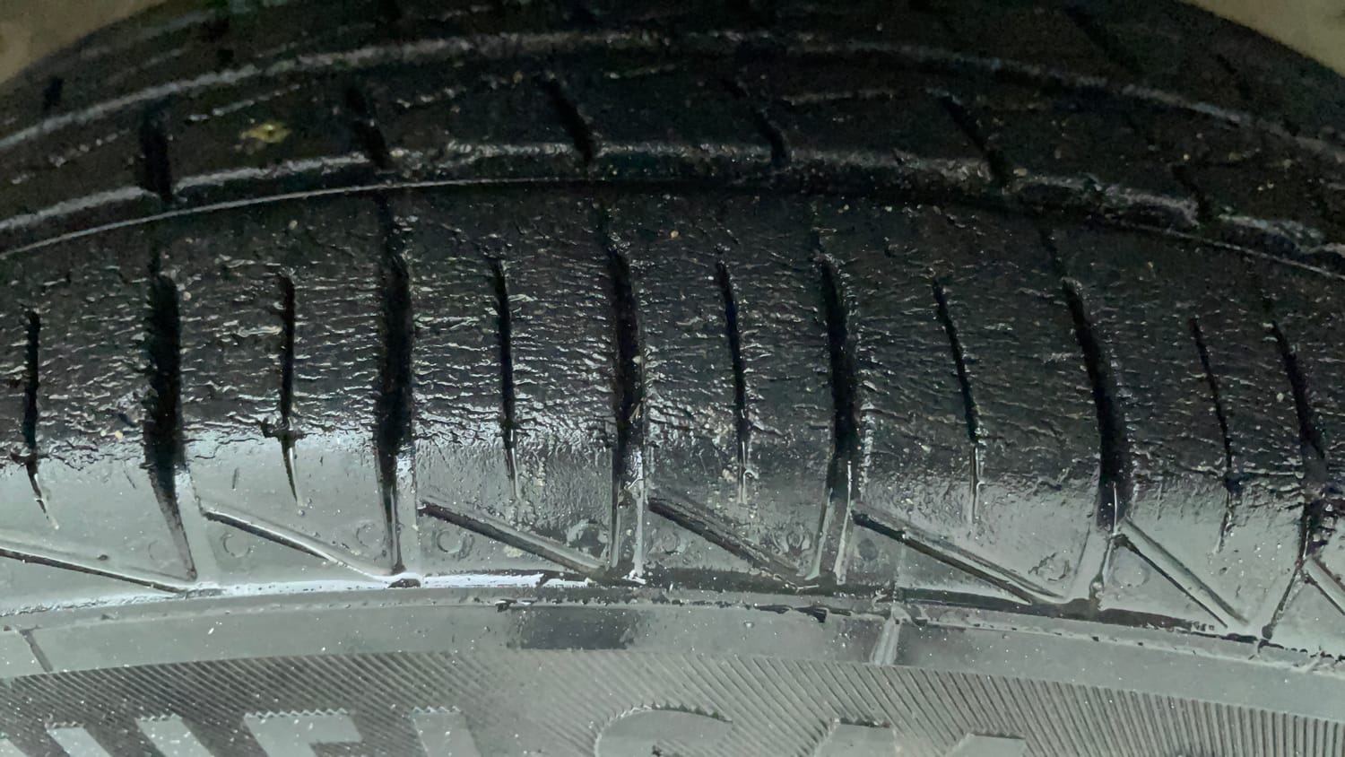 Used 2020 Maruti Suzuki Alto 800 LXi Petrol Manual tyres RIGHT FRONT TYRE TREAD VIEW