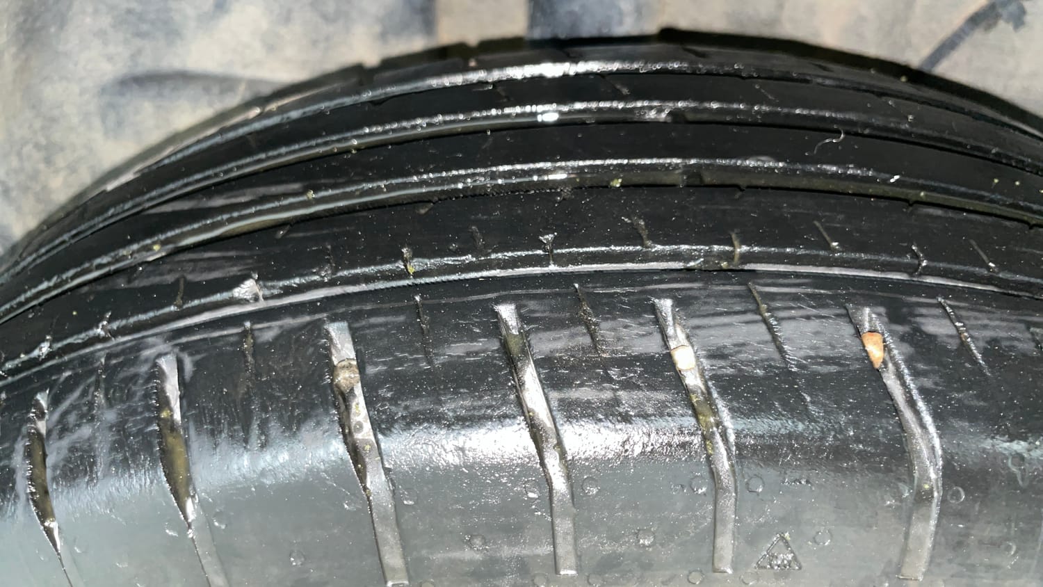 Used 2024 Tata Punch Accomplished MT Petrol Manual tyres RIGHT REAR TYRE TREAD VIEW
