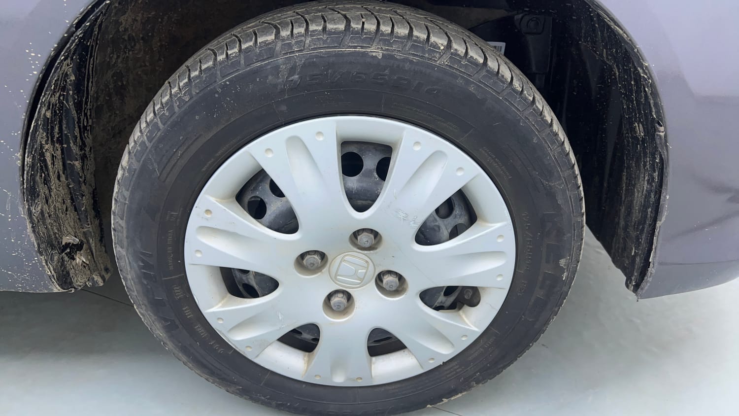 Used 2018 Honda Brio S (O)MT Petrol Manual tyres RIGHT FRONT TYRE RIM VIEW
