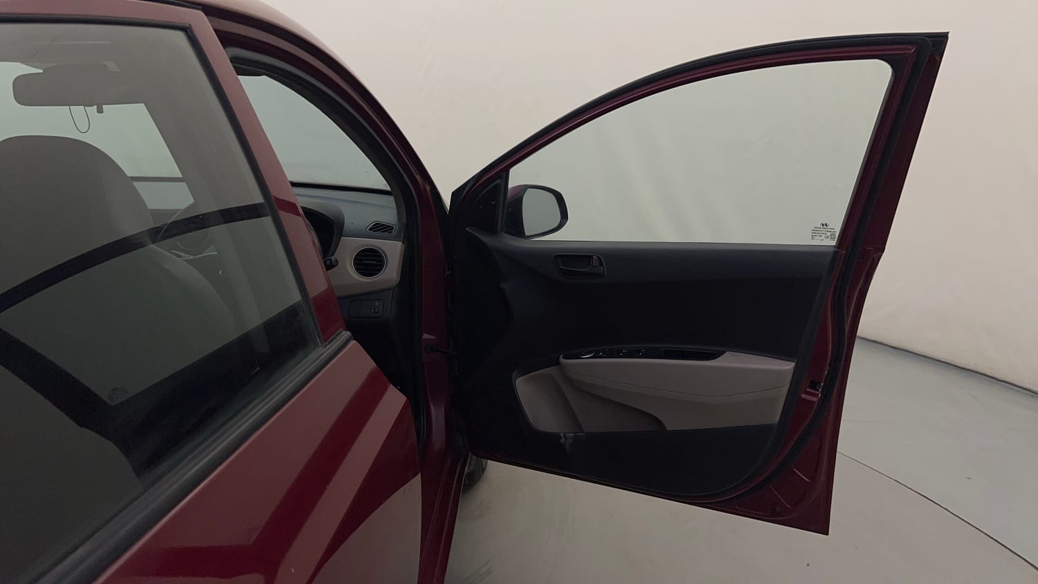 Used 2017 Hyundai Grand i10 Magna AT 1.2 Kappa VTVT Petrol Automatic interior RIGHT FRONT DOOR OPEN VIEW